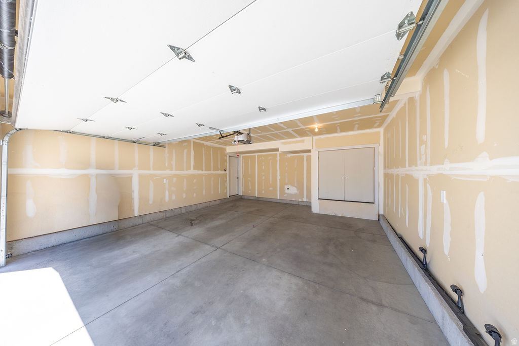 TERRACE PINES TOWNHO - Residential