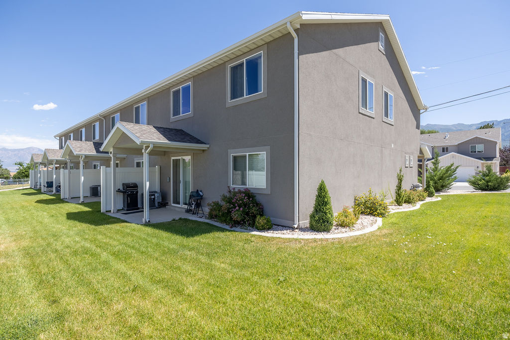 TERRACE PINES TOWNHO - Residential
