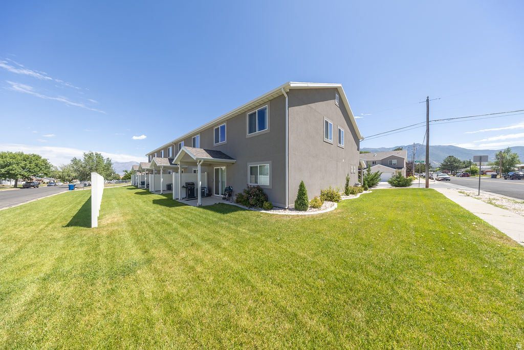 TERRACE PINES TOWNHO - Residential