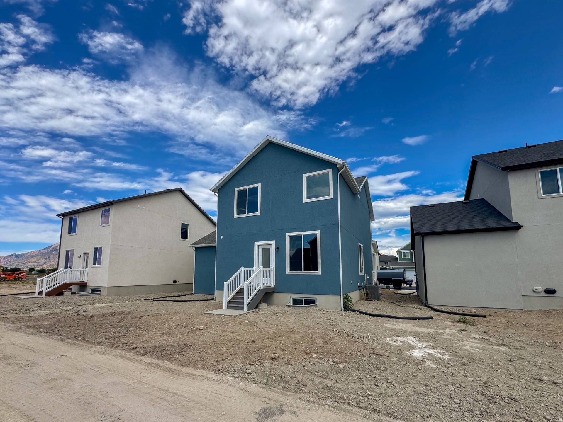 CREEKSIDE AT JDC RANCH - Residential