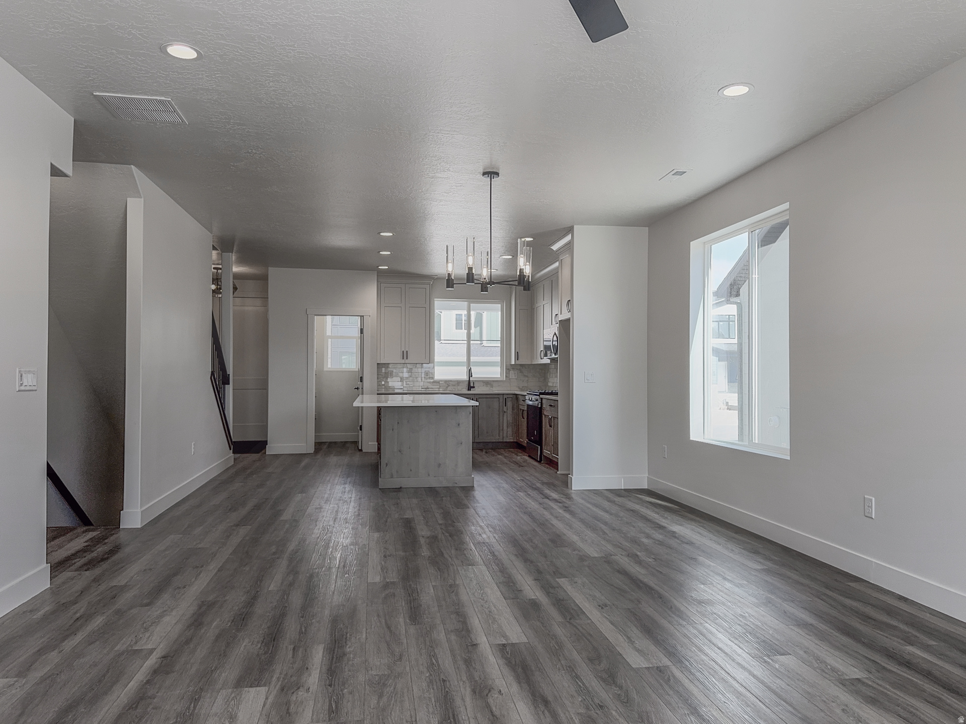 CREEKSIDE AT JDC RANCH - Residential