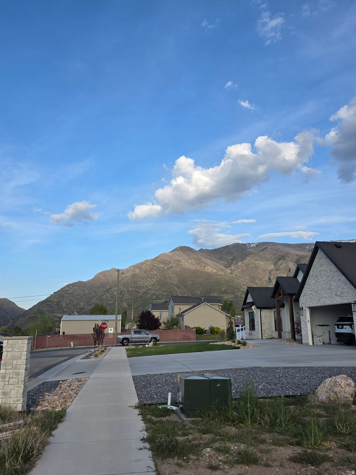 PEAKS VIEW - Land