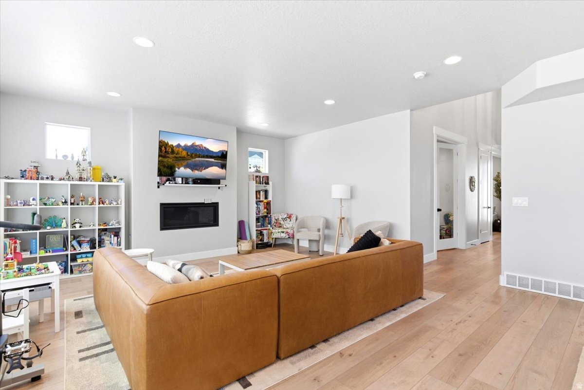SILVER CREEK - Residential
