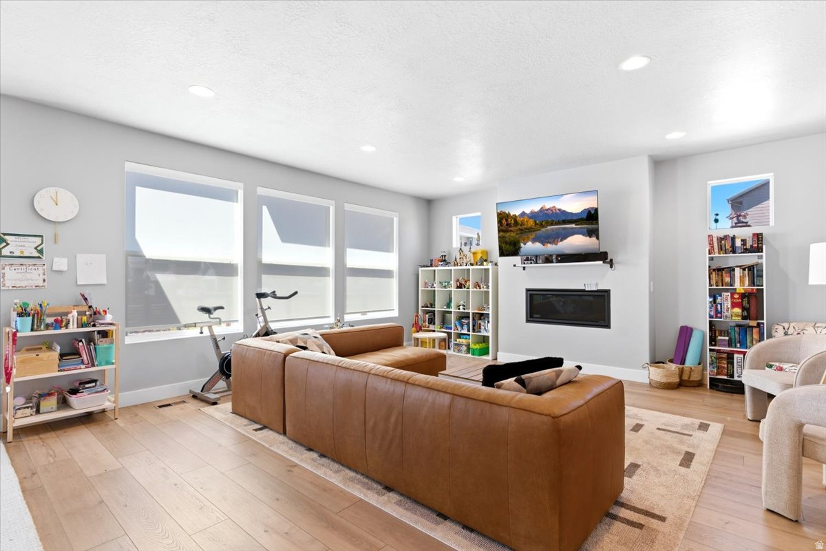 SILVER CREEK - Residential