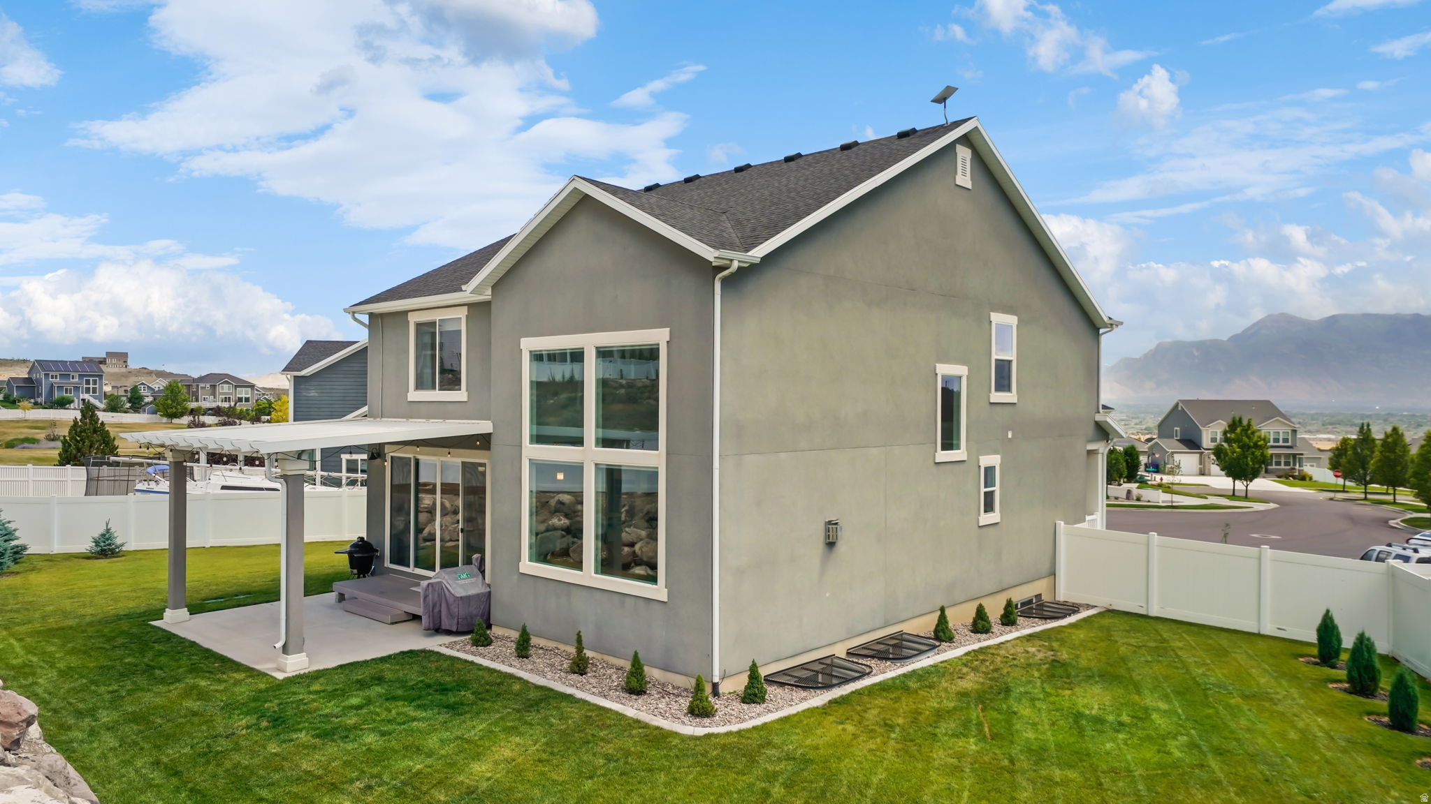 RIDGE - Residential