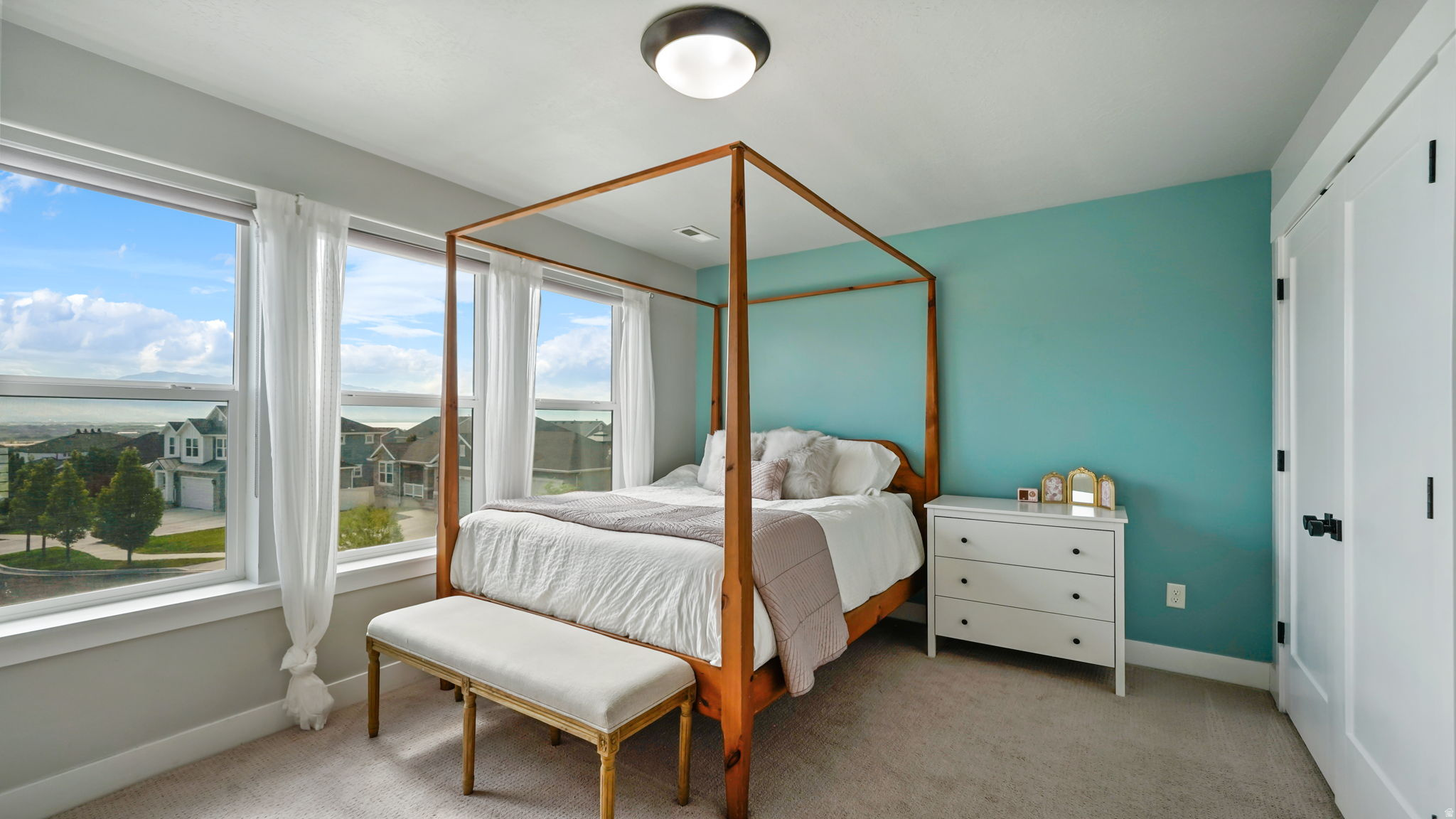 RIDGE - Residential