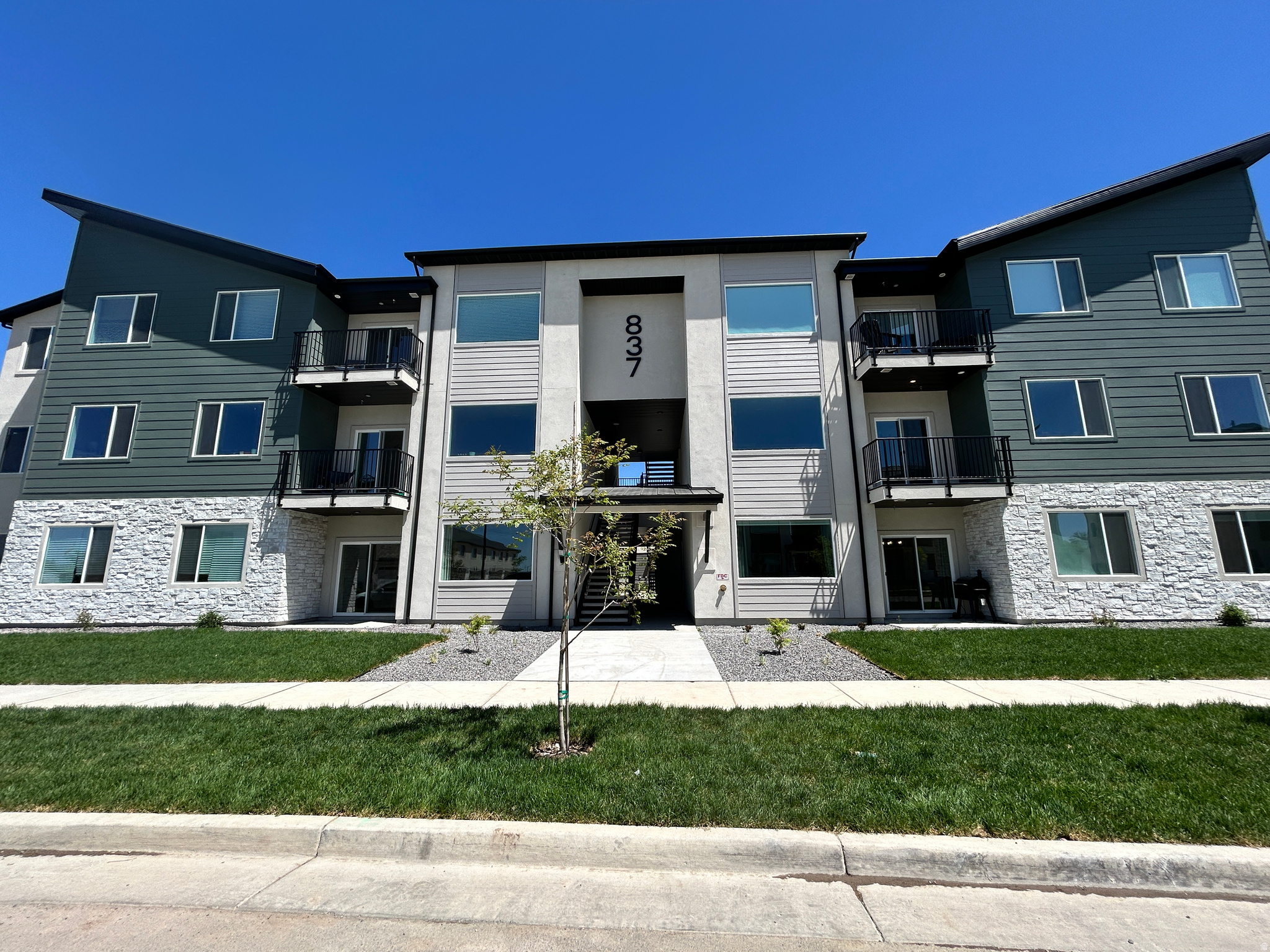 RIVER RUN - Residential