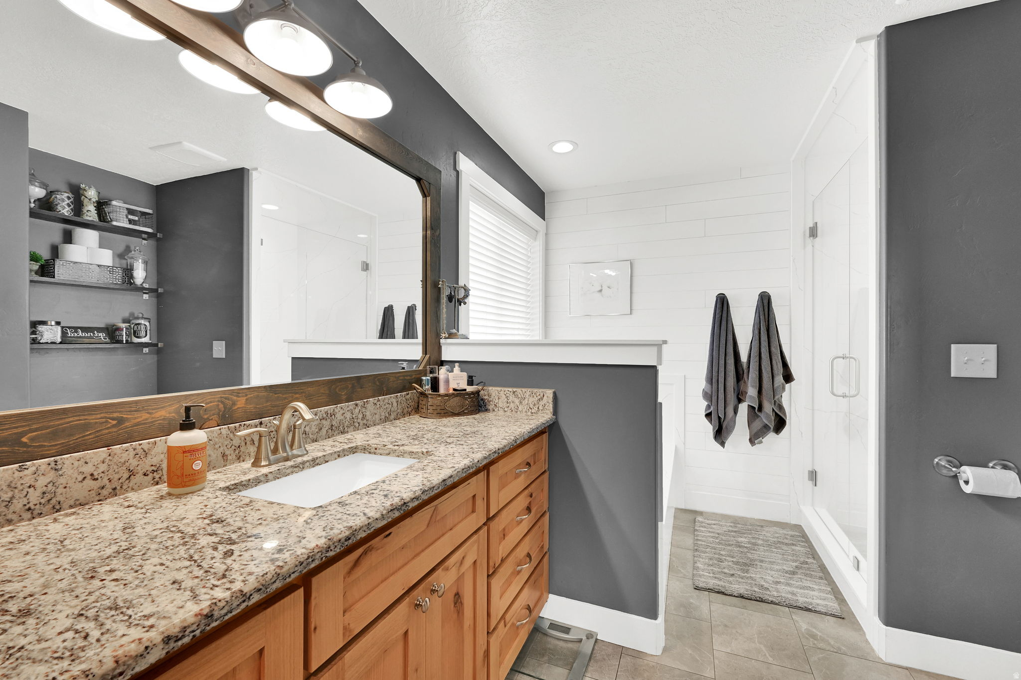 ORCHARD CREEK - Residential