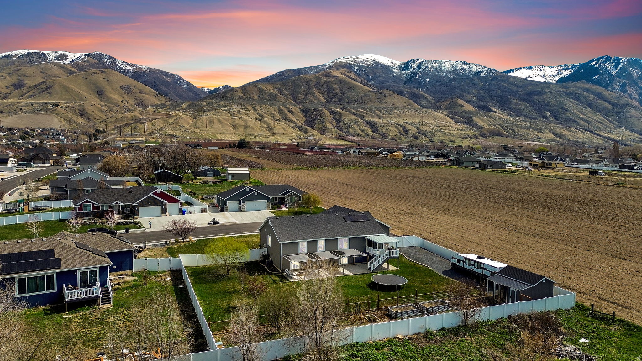 ORCHARD CREEK - Residential