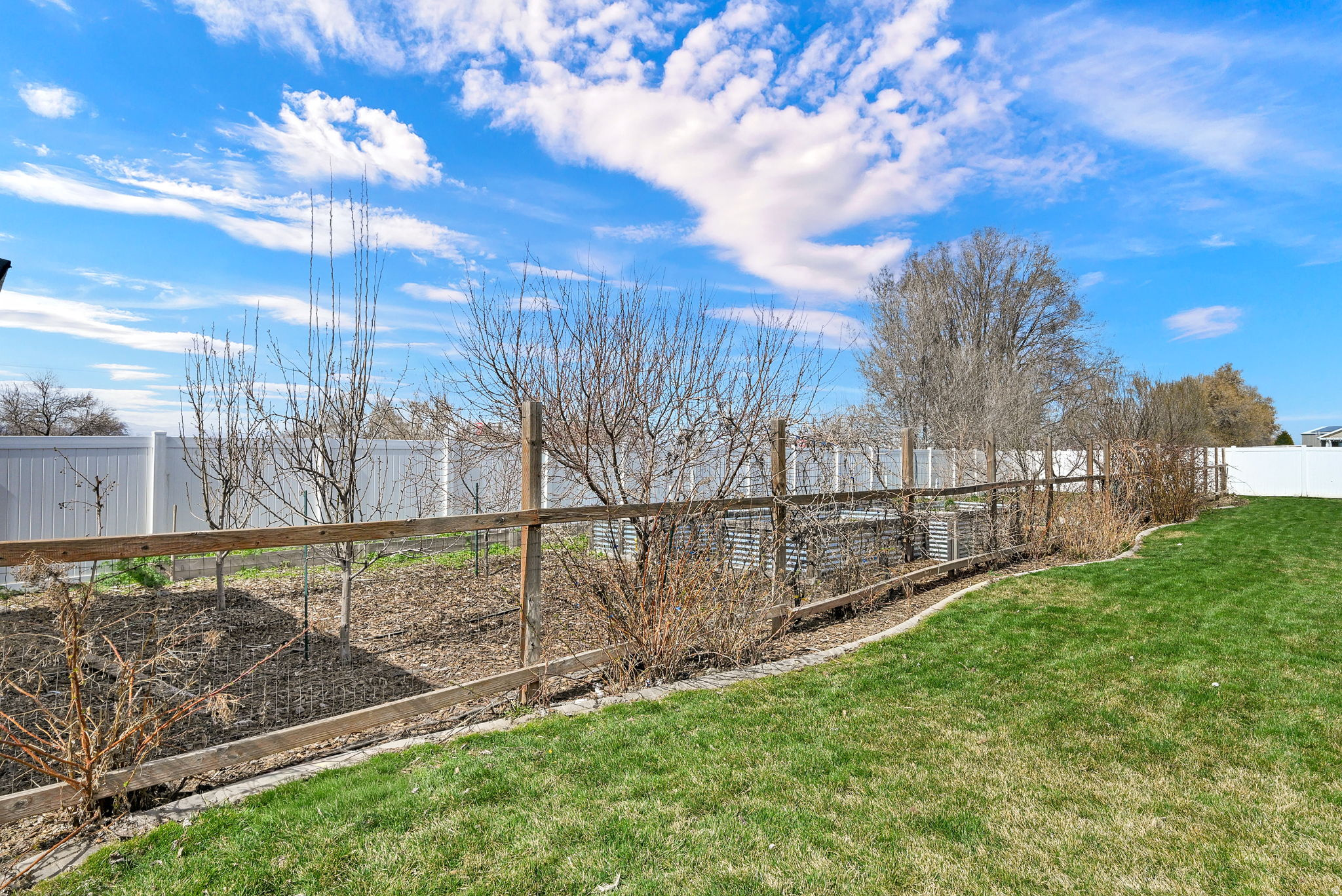 ORCHARD CREEK - Residential