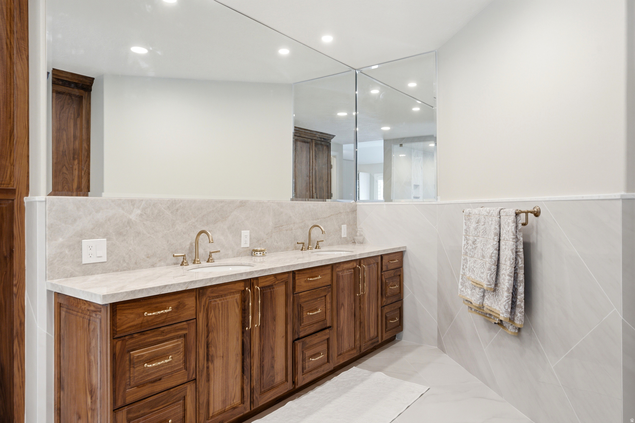 STONE RIDGE - Residential