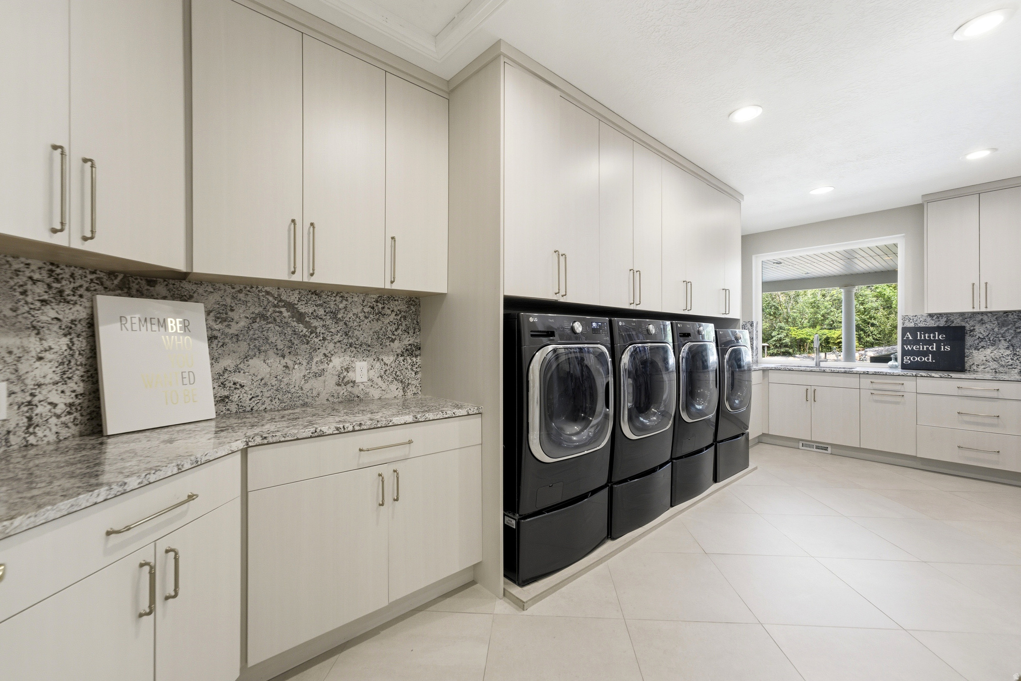 STONE RIDGE - Residential