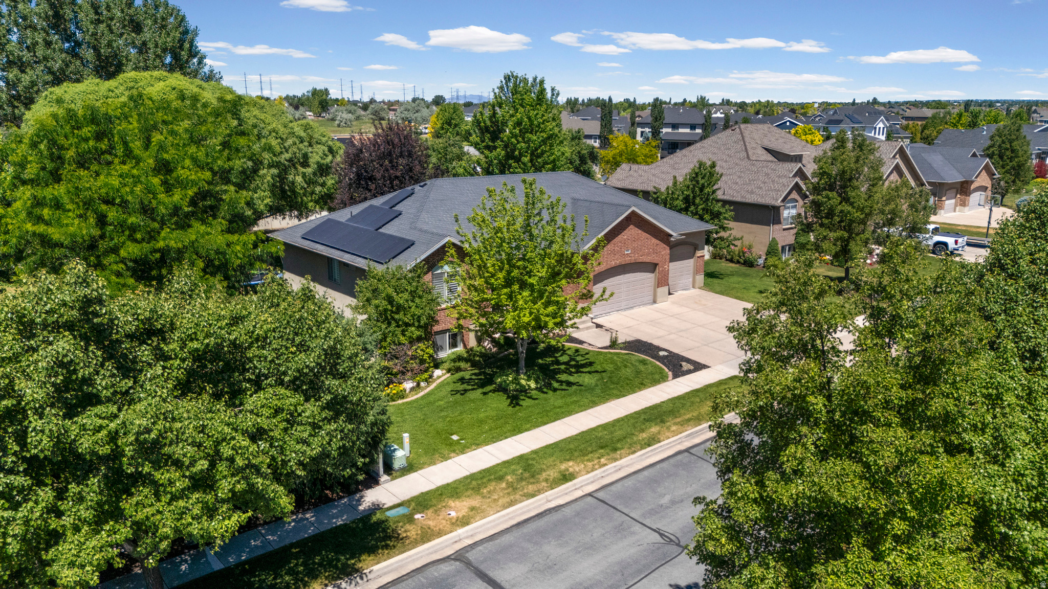 EAGLE CREEK - Residential