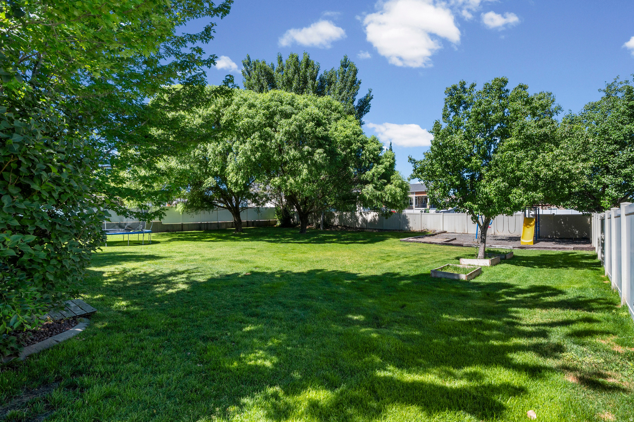 EAGLE CREEK - Residential