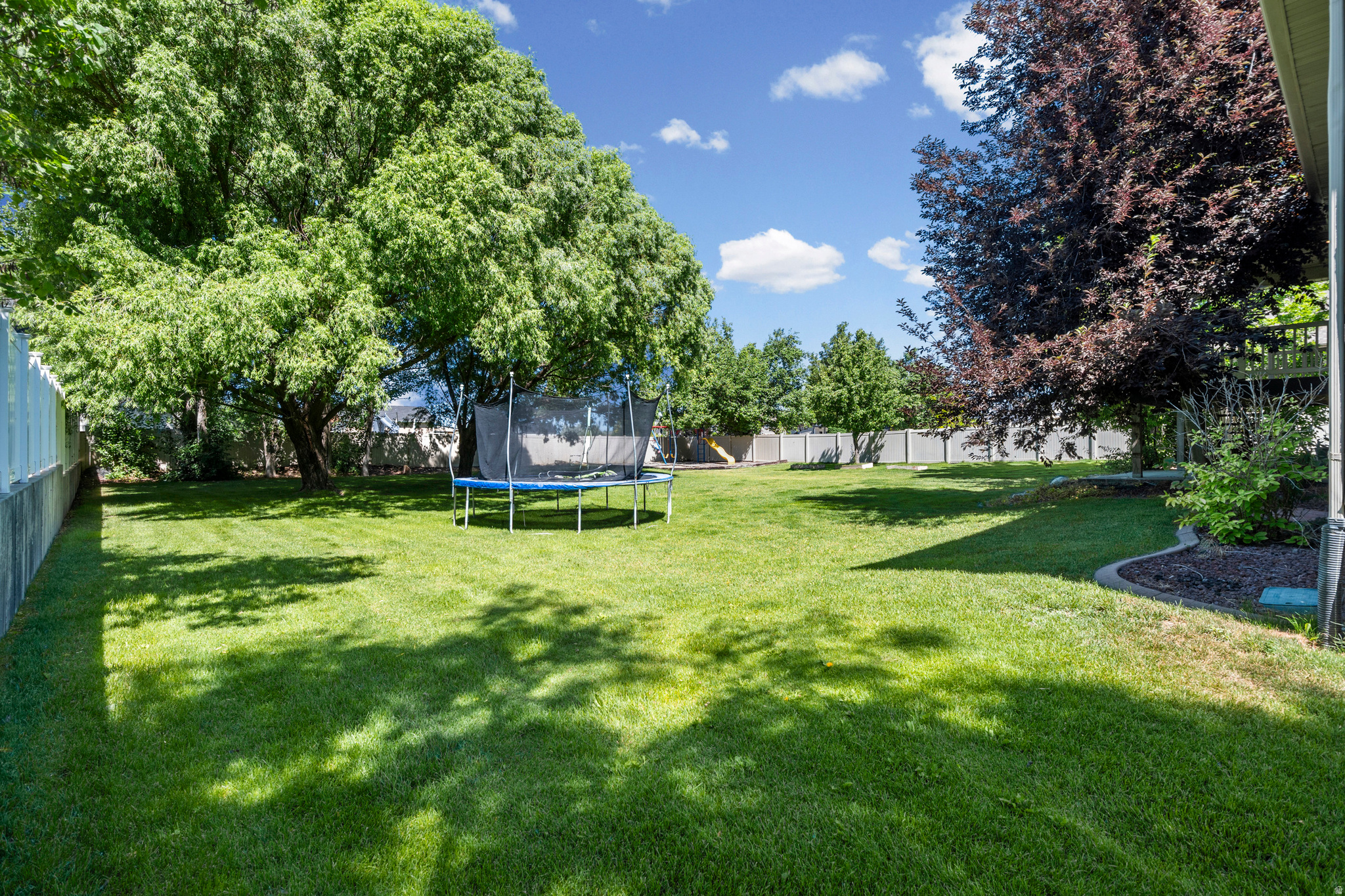 EAGLE CREEK - Residential