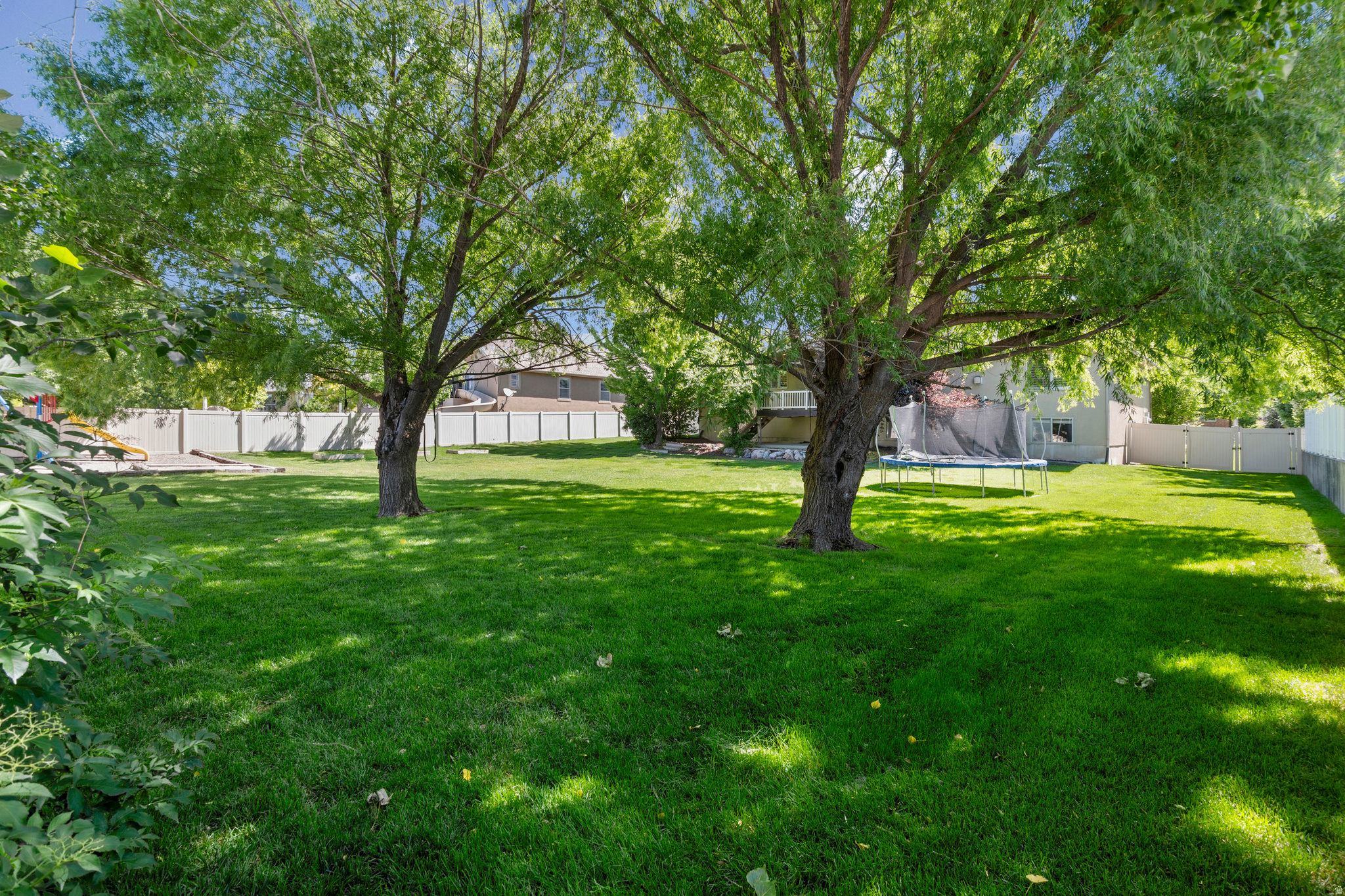 EAGLE CREEK - Residential
