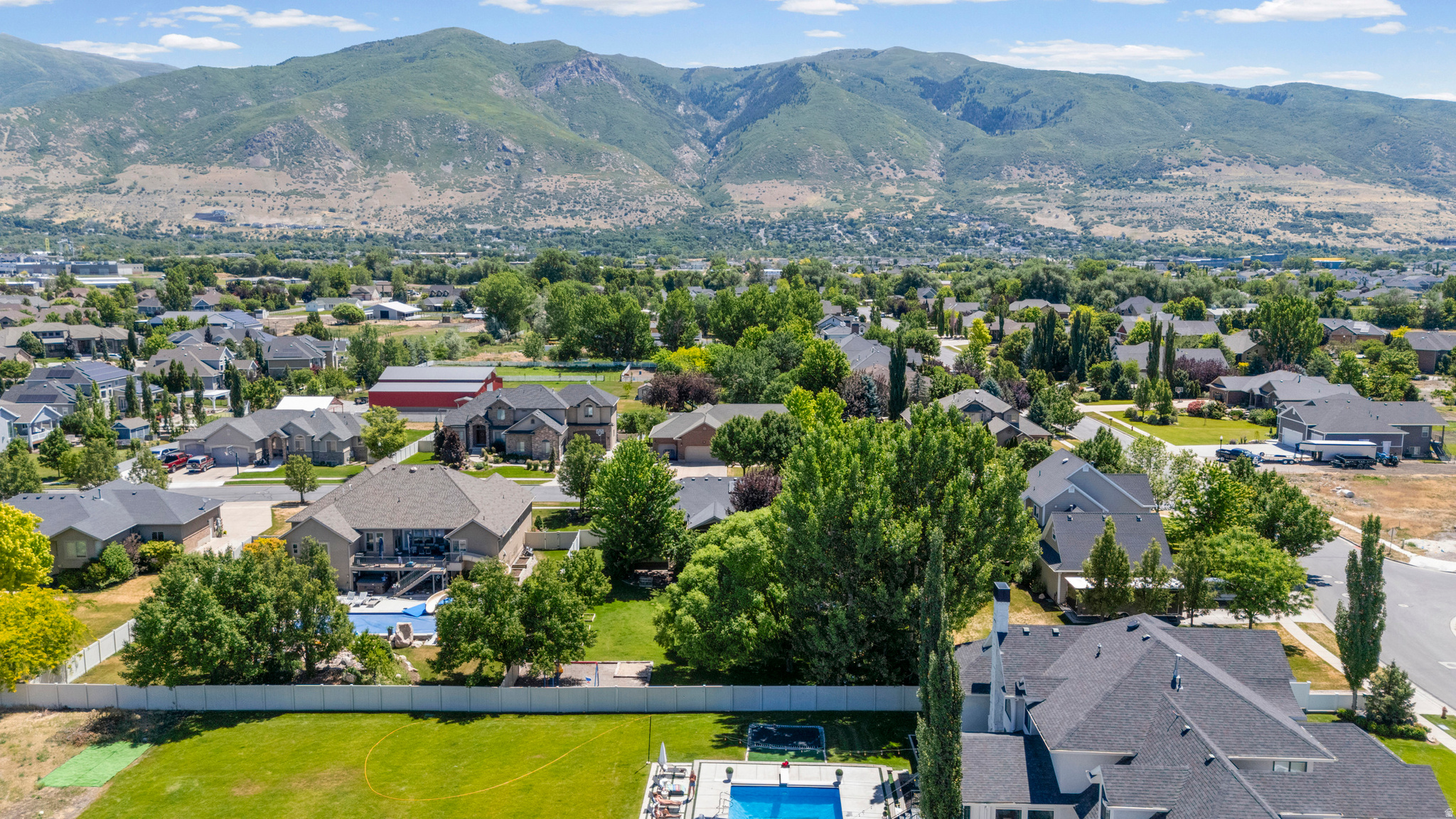 EAGLE CREEK - Residential