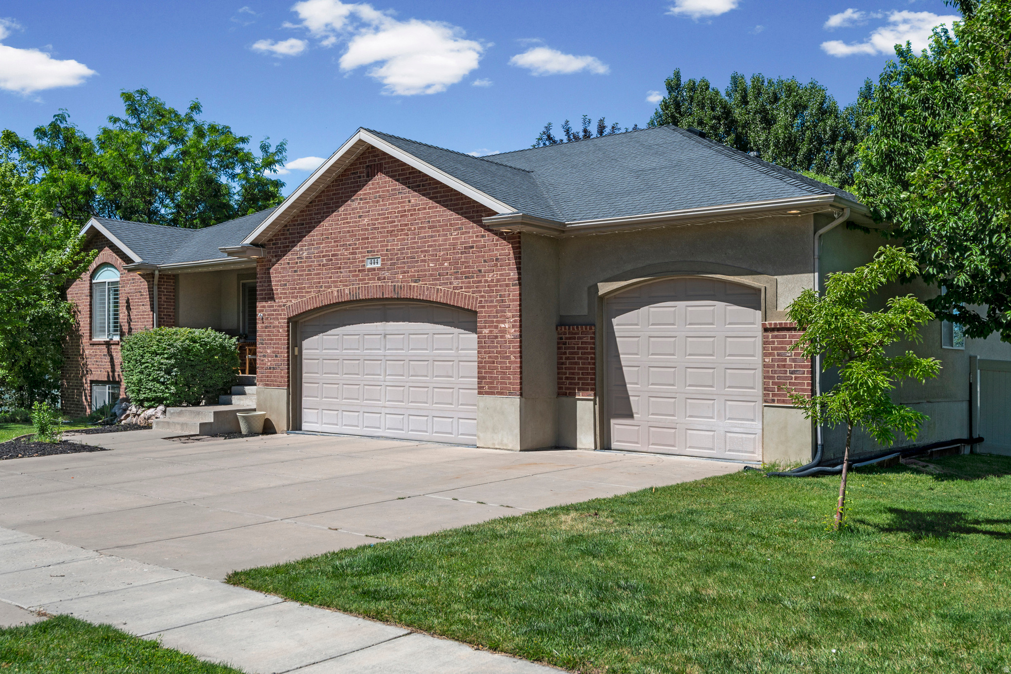 EAGLE CREEK - Residential