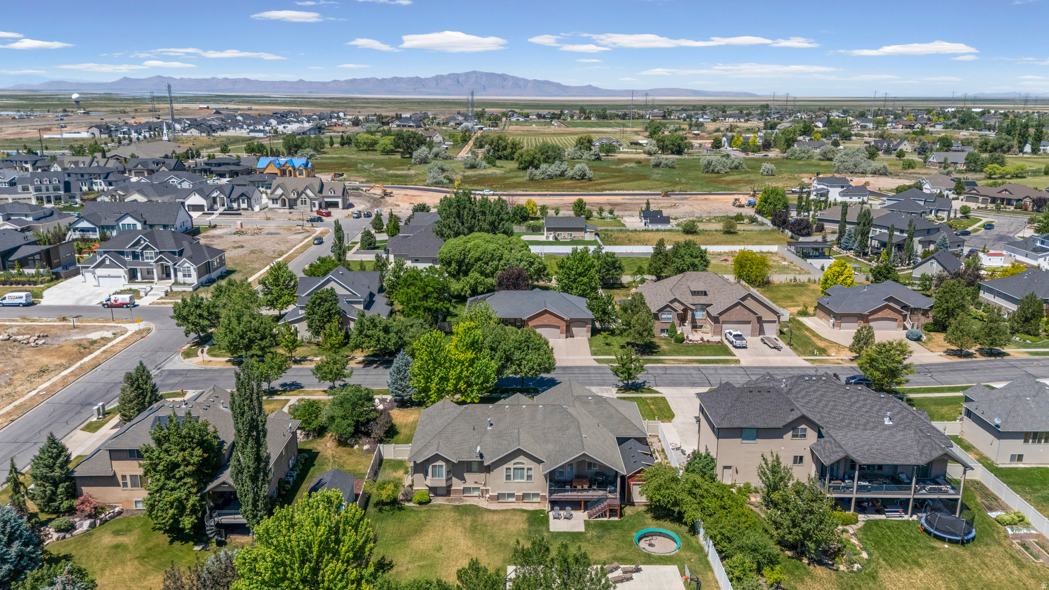 EAGLE CREEK - Residential