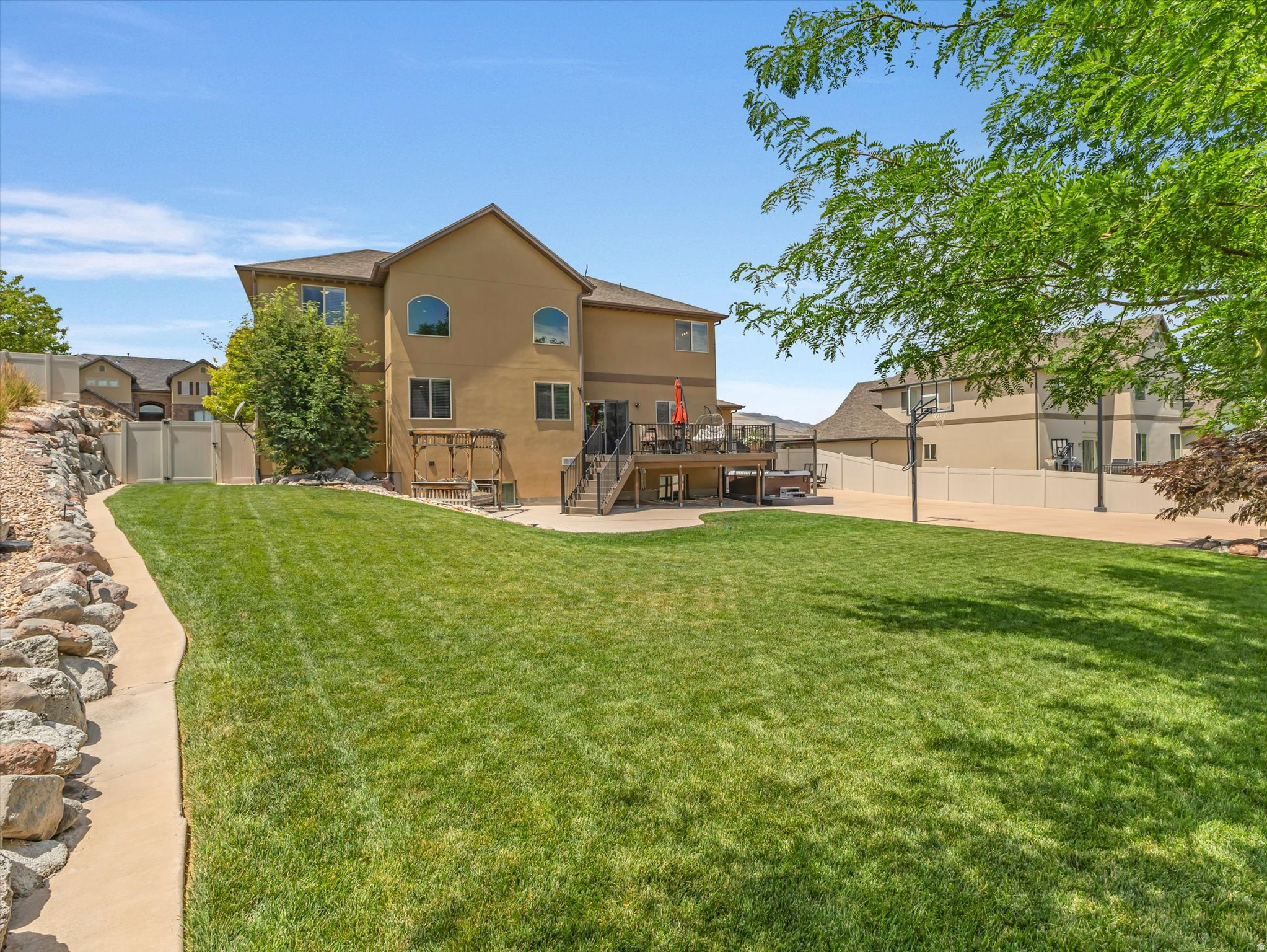 FORT HERRIMAN COVE - Residential