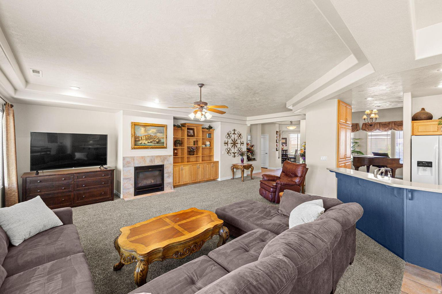 LA JOLLA HILLS AT GREEN SPR FKA LEGS-4 - Residential