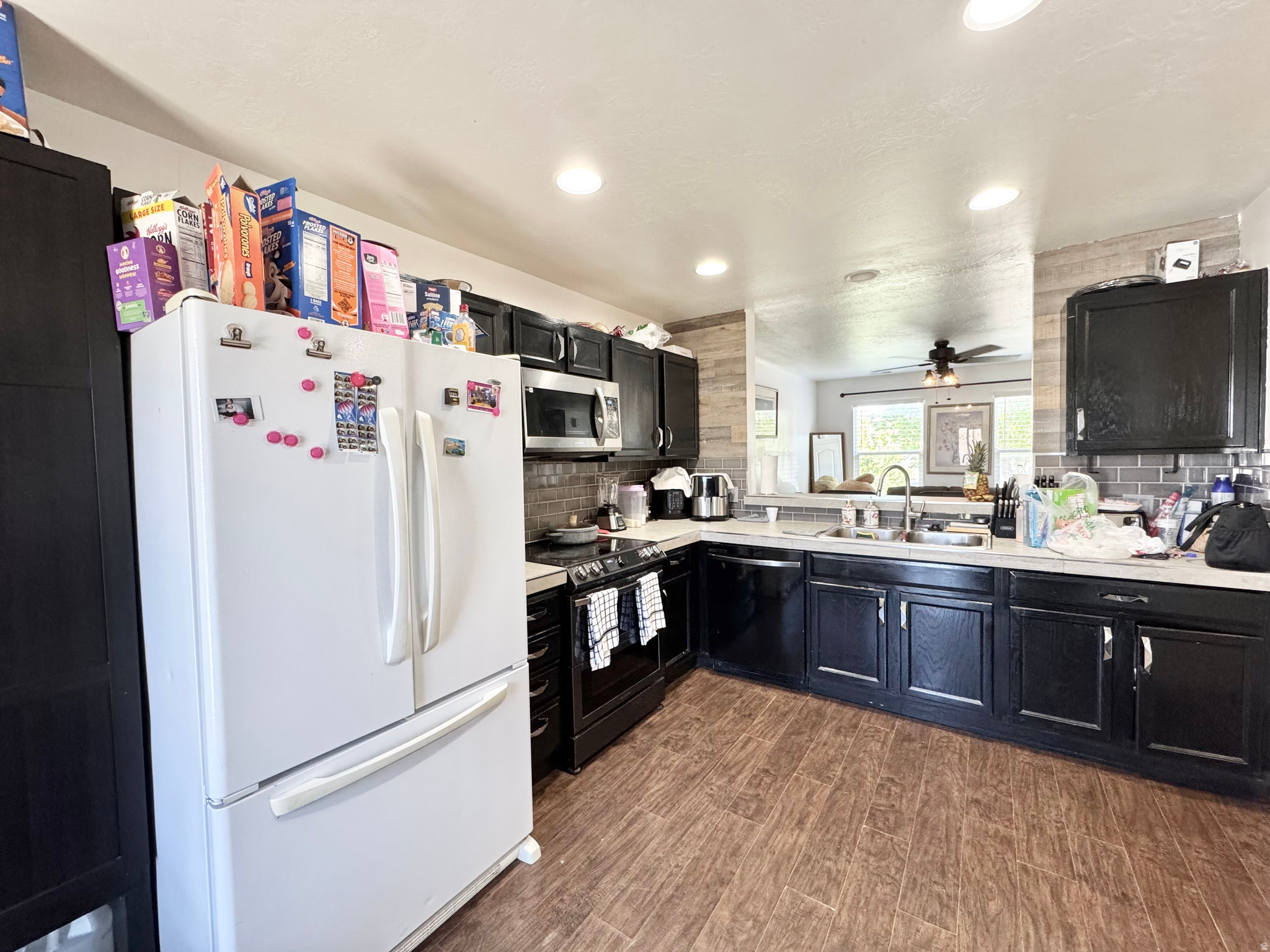 MONTGOMERY VILLA - Residential