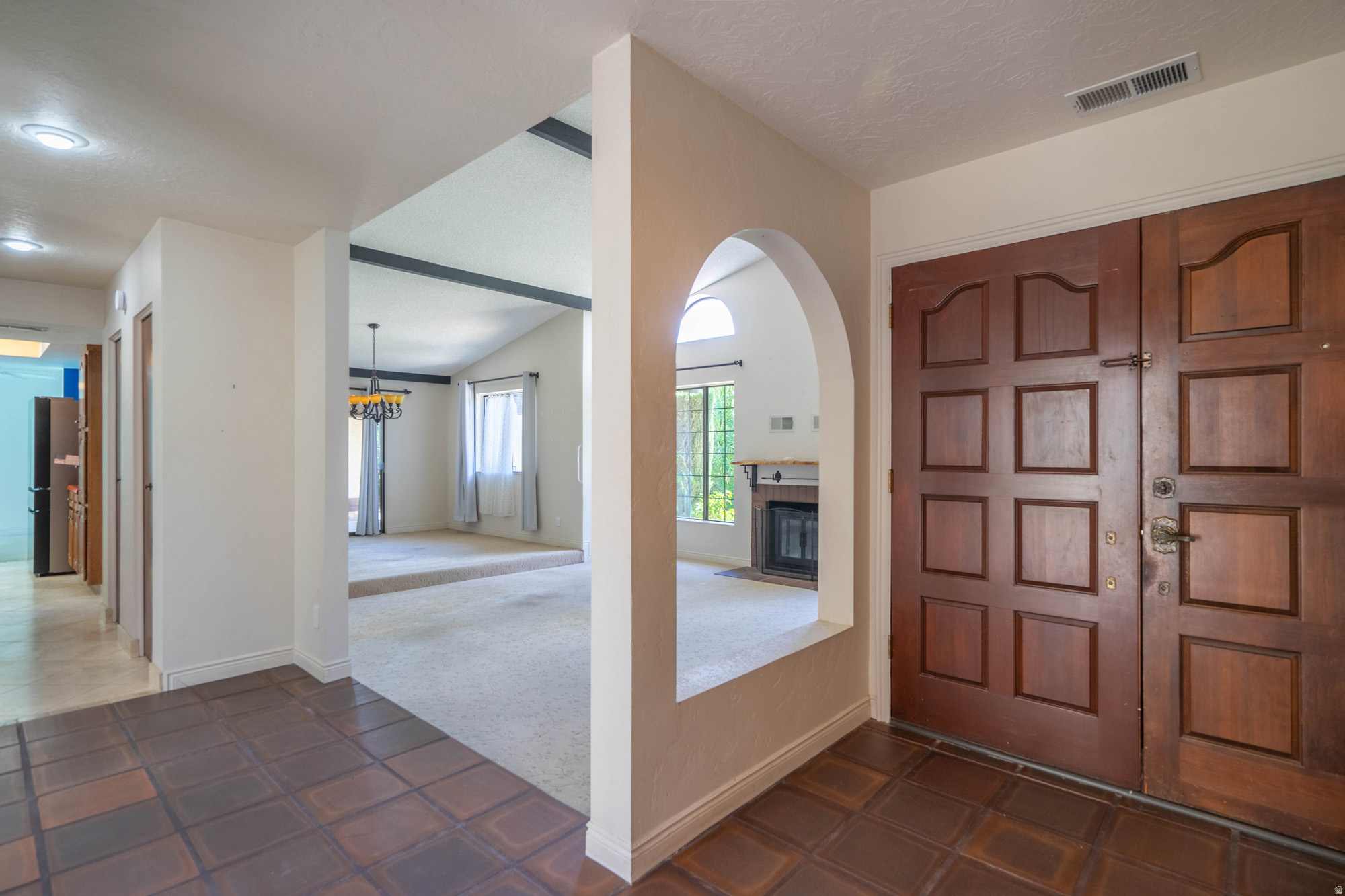 BLOOMINGTON HILLS - Residential