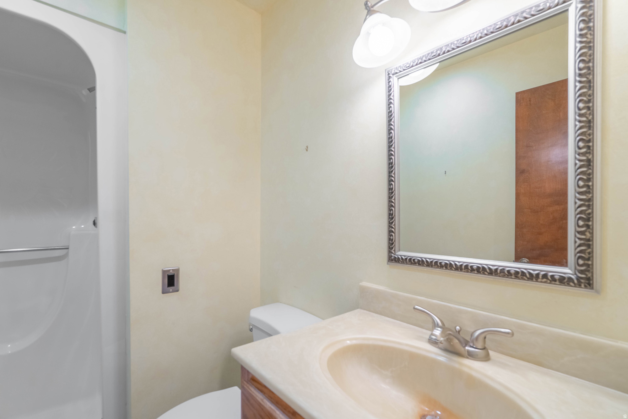 BLOOMINGTON HILLS - Residential