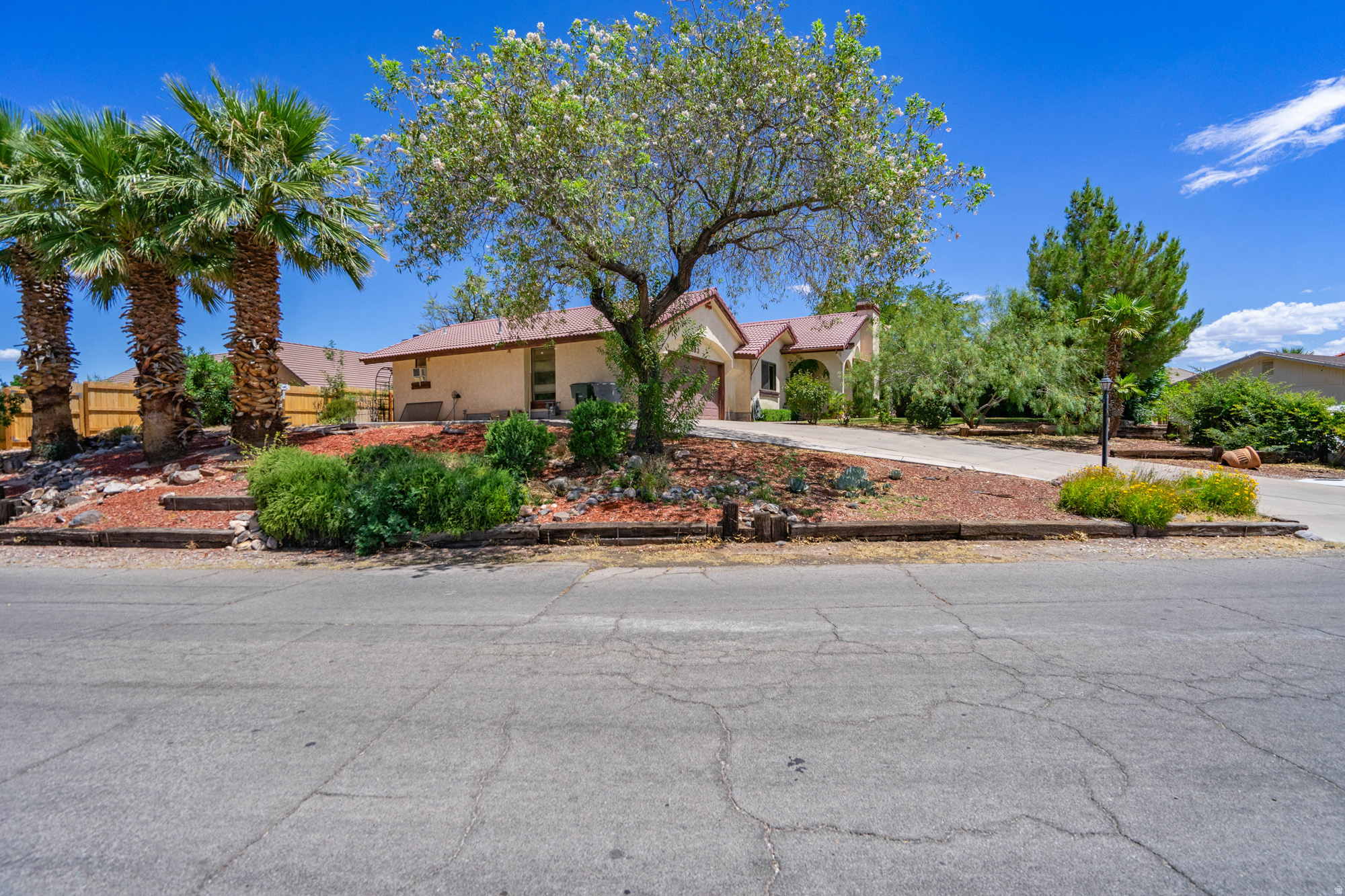 BLOOMINGTON HILLS - Residential
