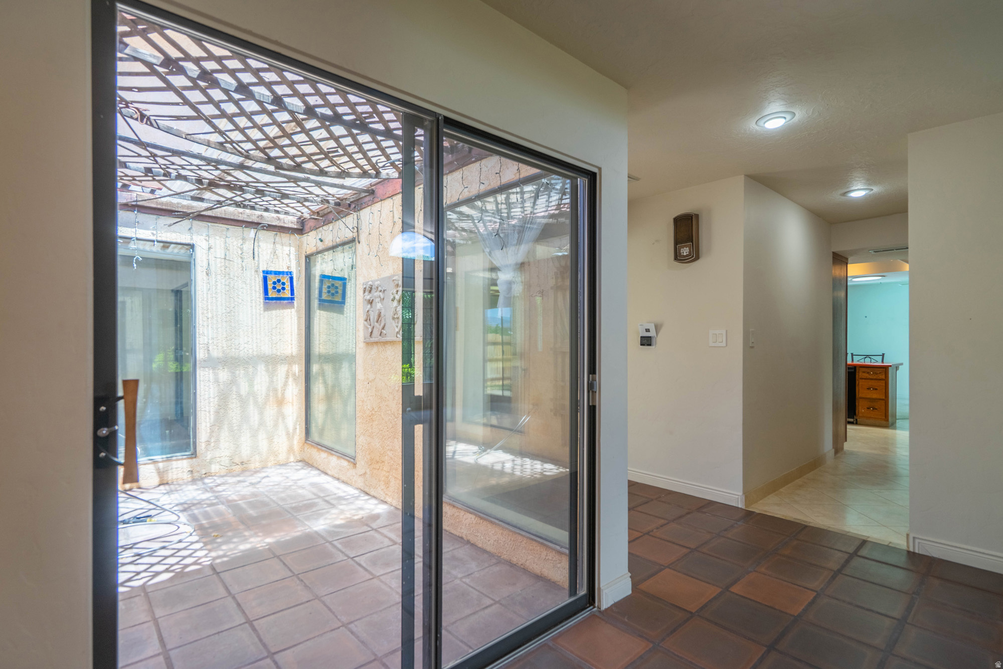 BLOOMINGTON HILLS - Residential