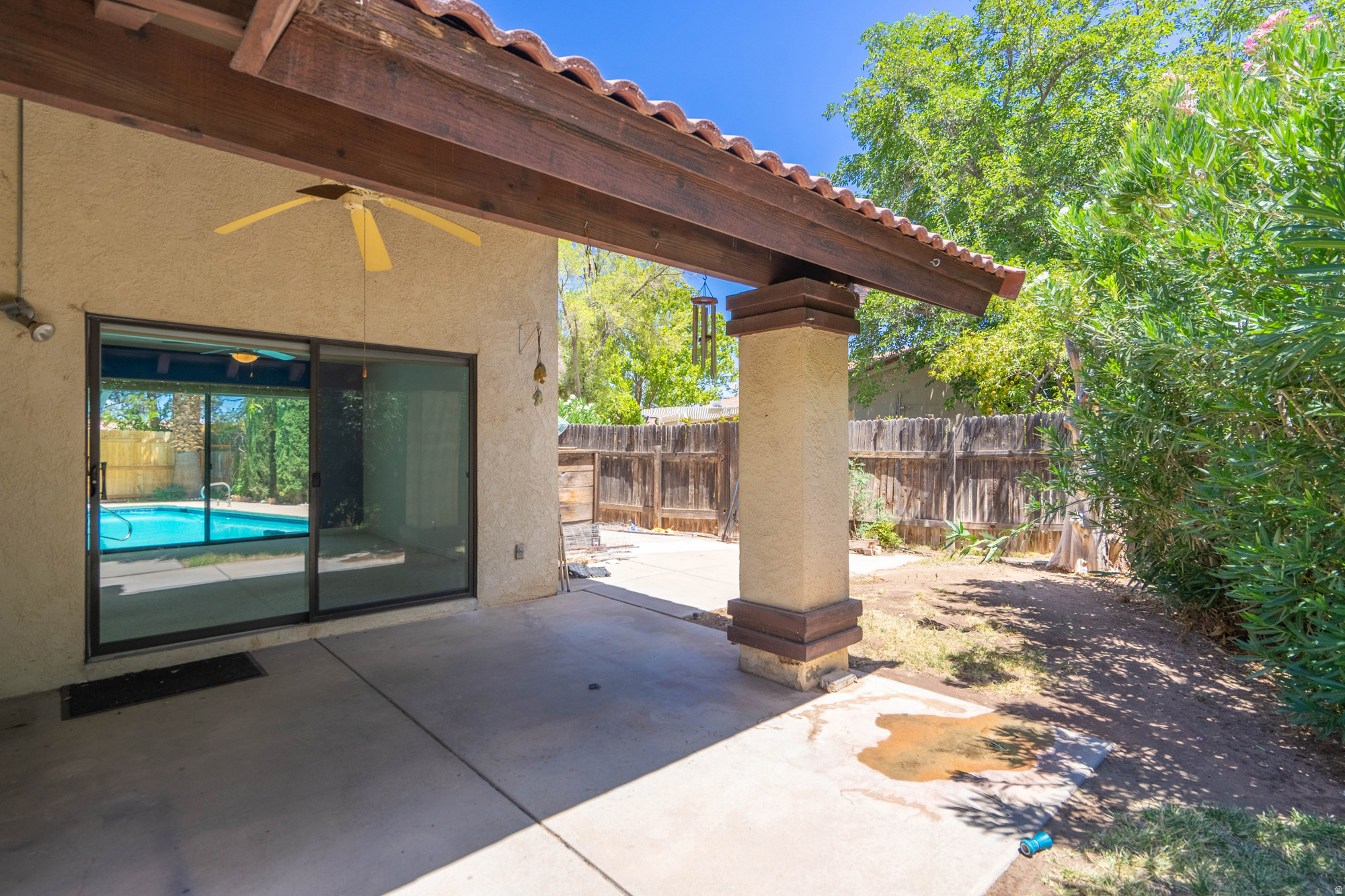 BLOOMINGTON HILLS - Residential