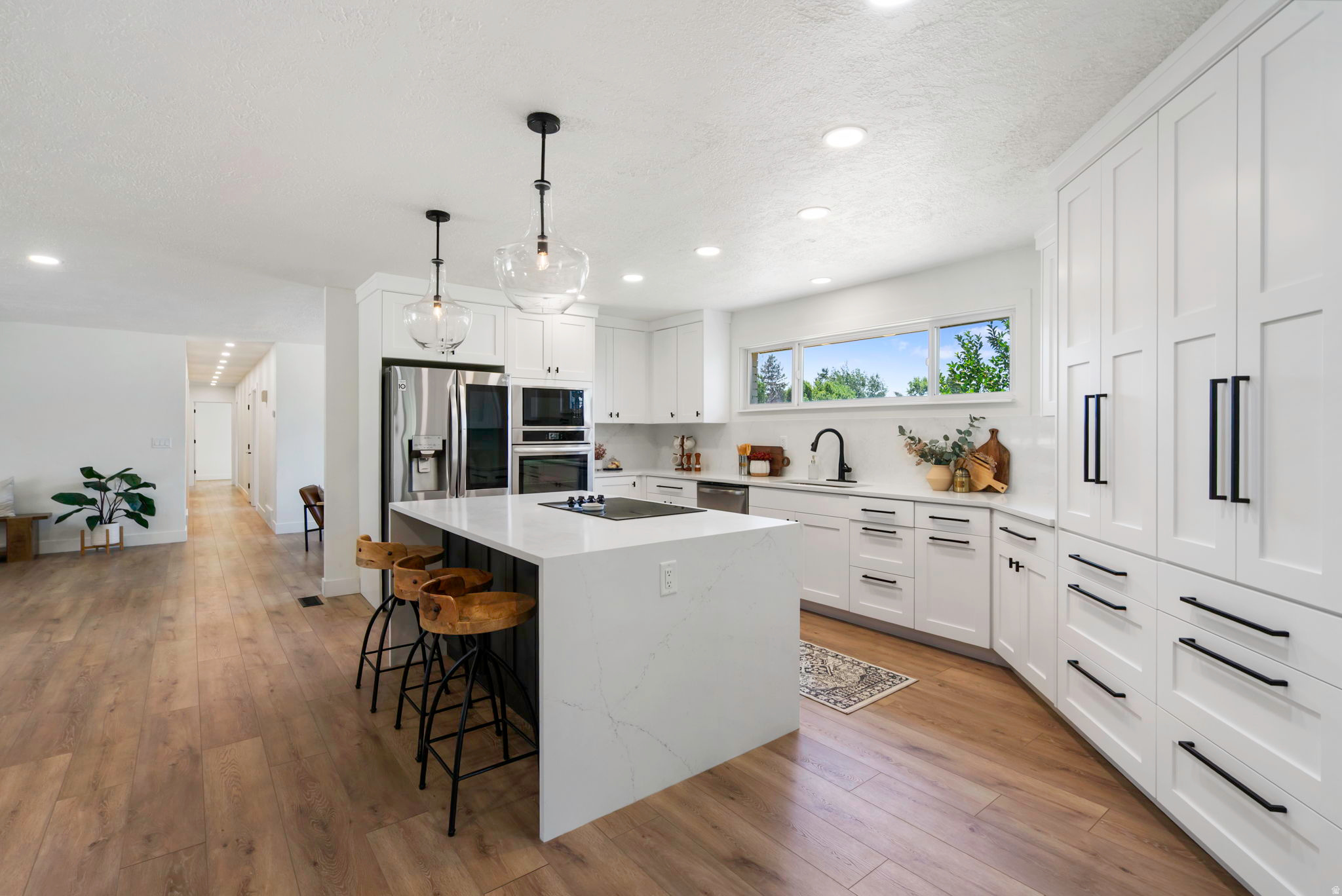 MOUNTAIN VALLEY MEAD - Residential