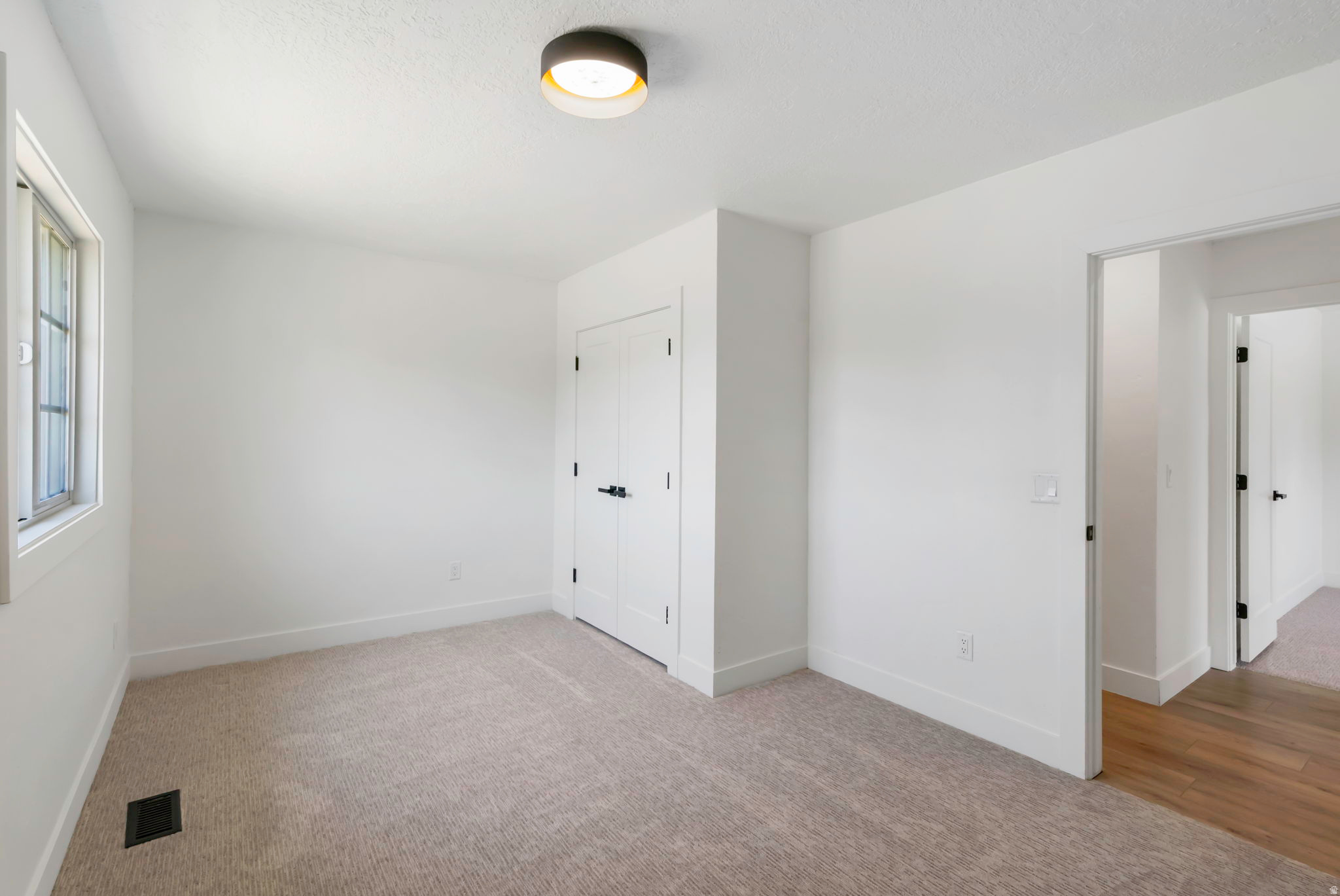 MOUNTAIN VALLEY MEAD - Residential