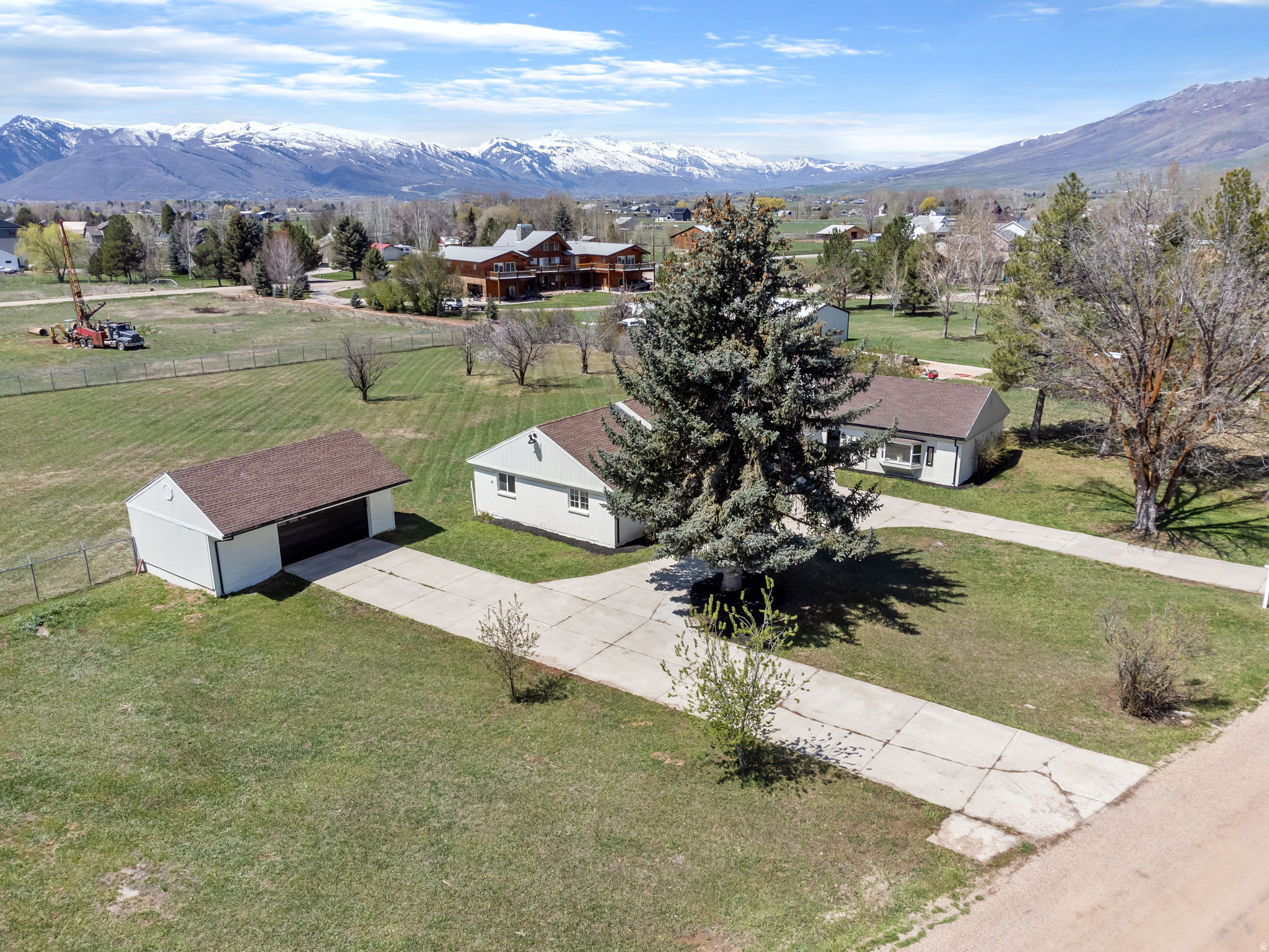 MOUNTAIN VALLEY MEAD - Residential