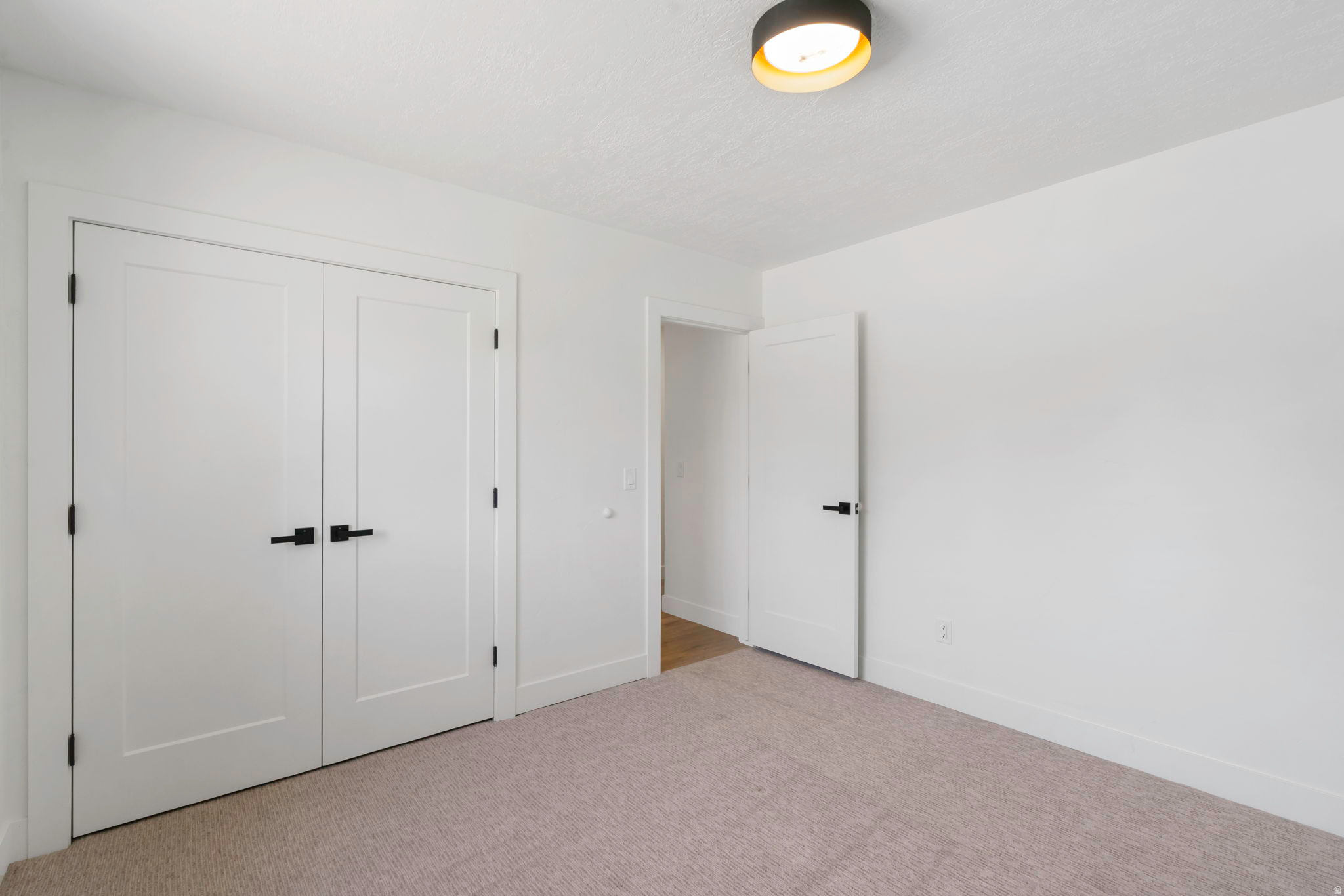 MOUNTAIN VALLEY MEAD - Residential
