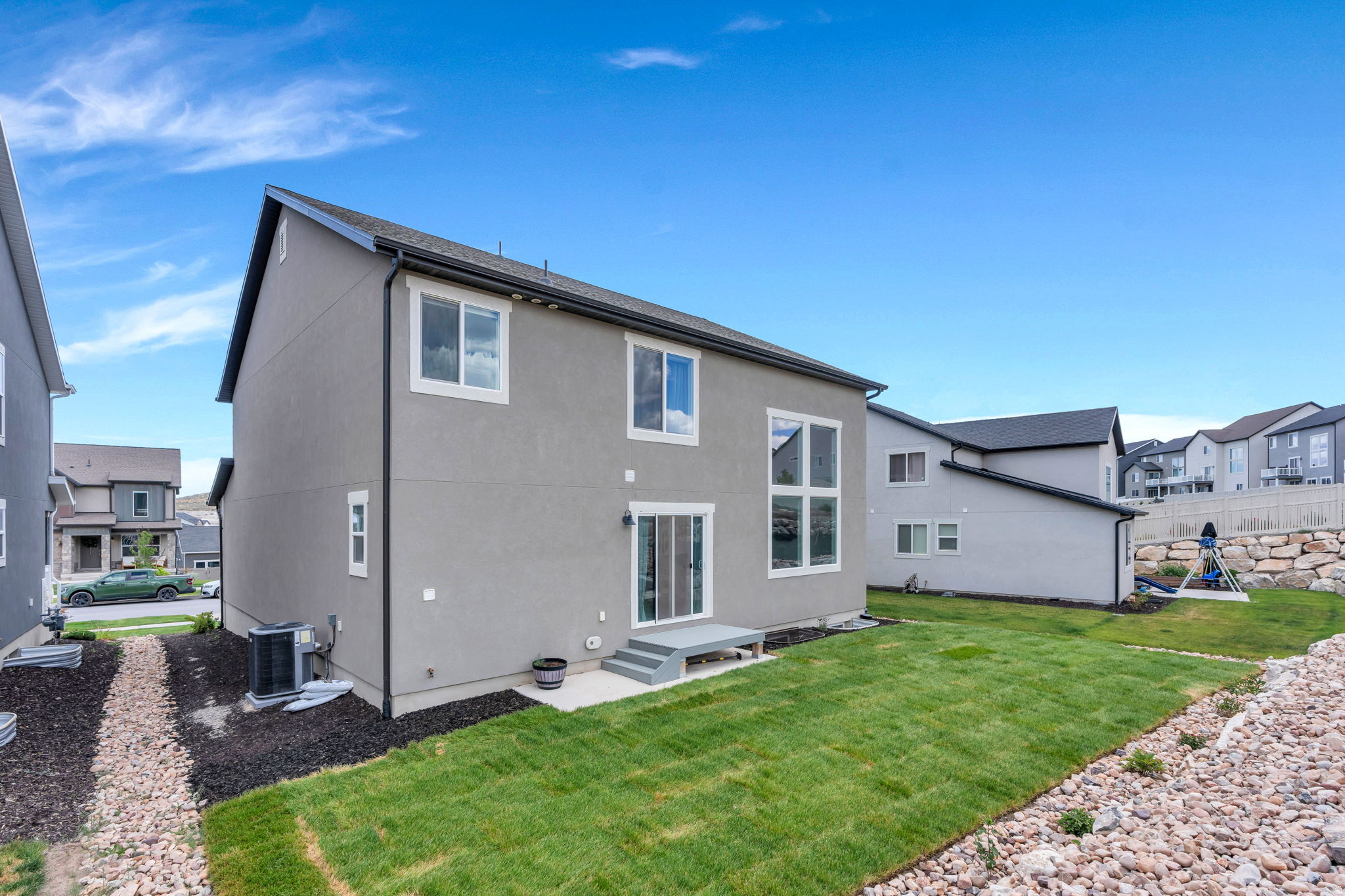 RIDGE - Residential