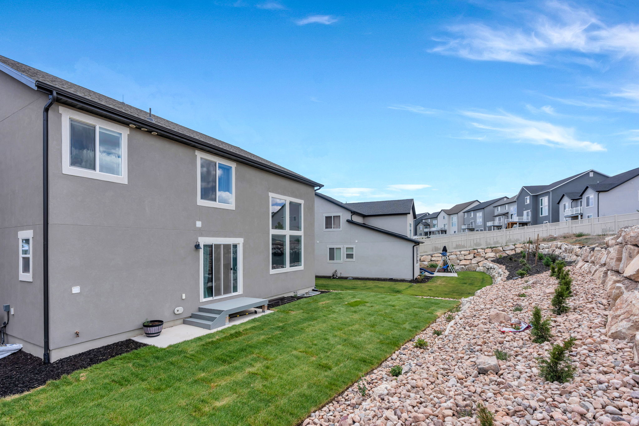 RIDGE - Residential