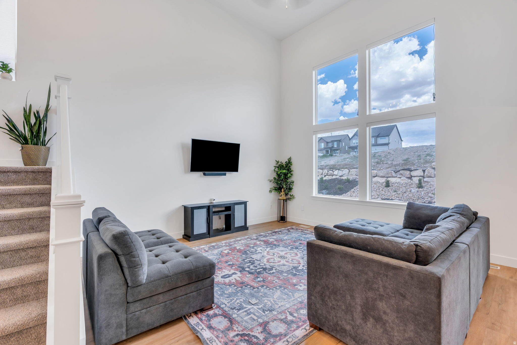 RIDGE - Residential