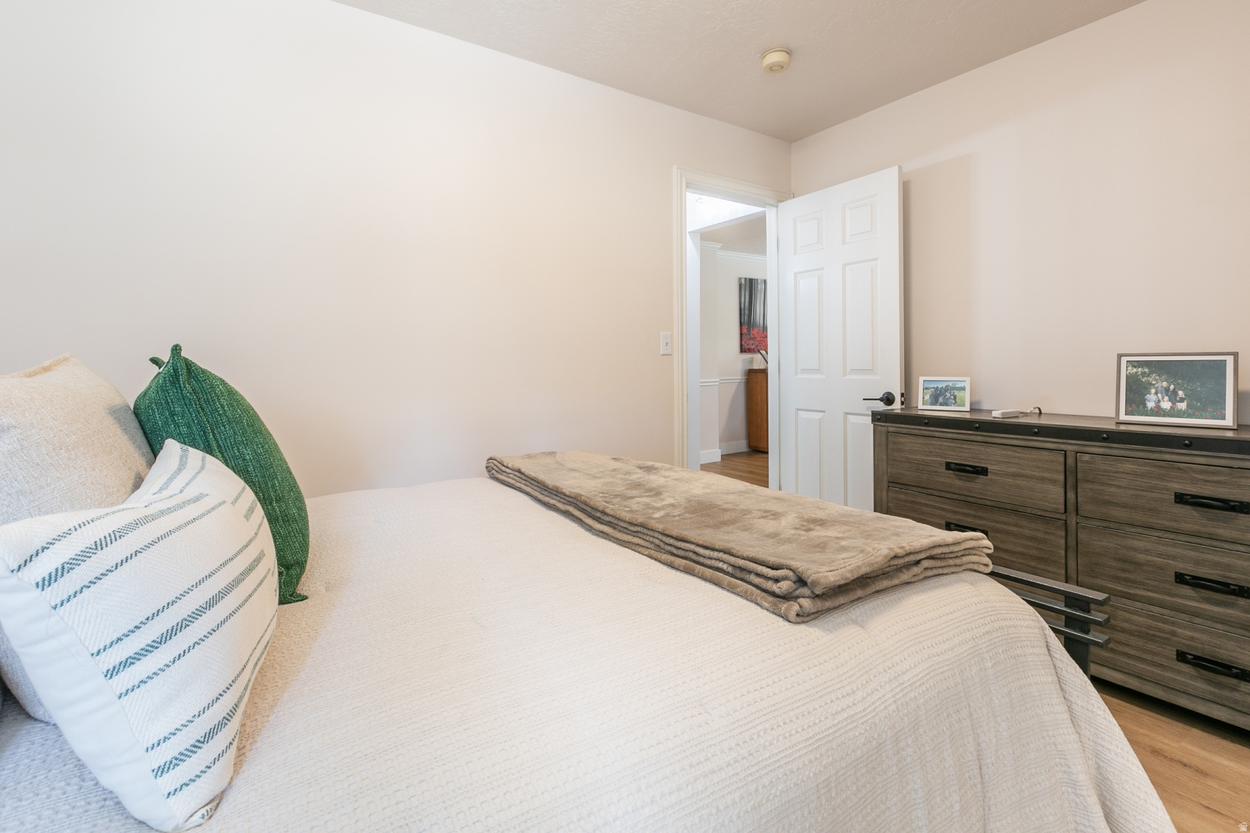 EDINBURGH OF HOLLIDAY - Residential