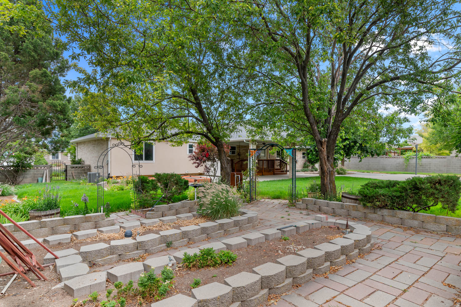 REGENCY PLACE #1 - Residential