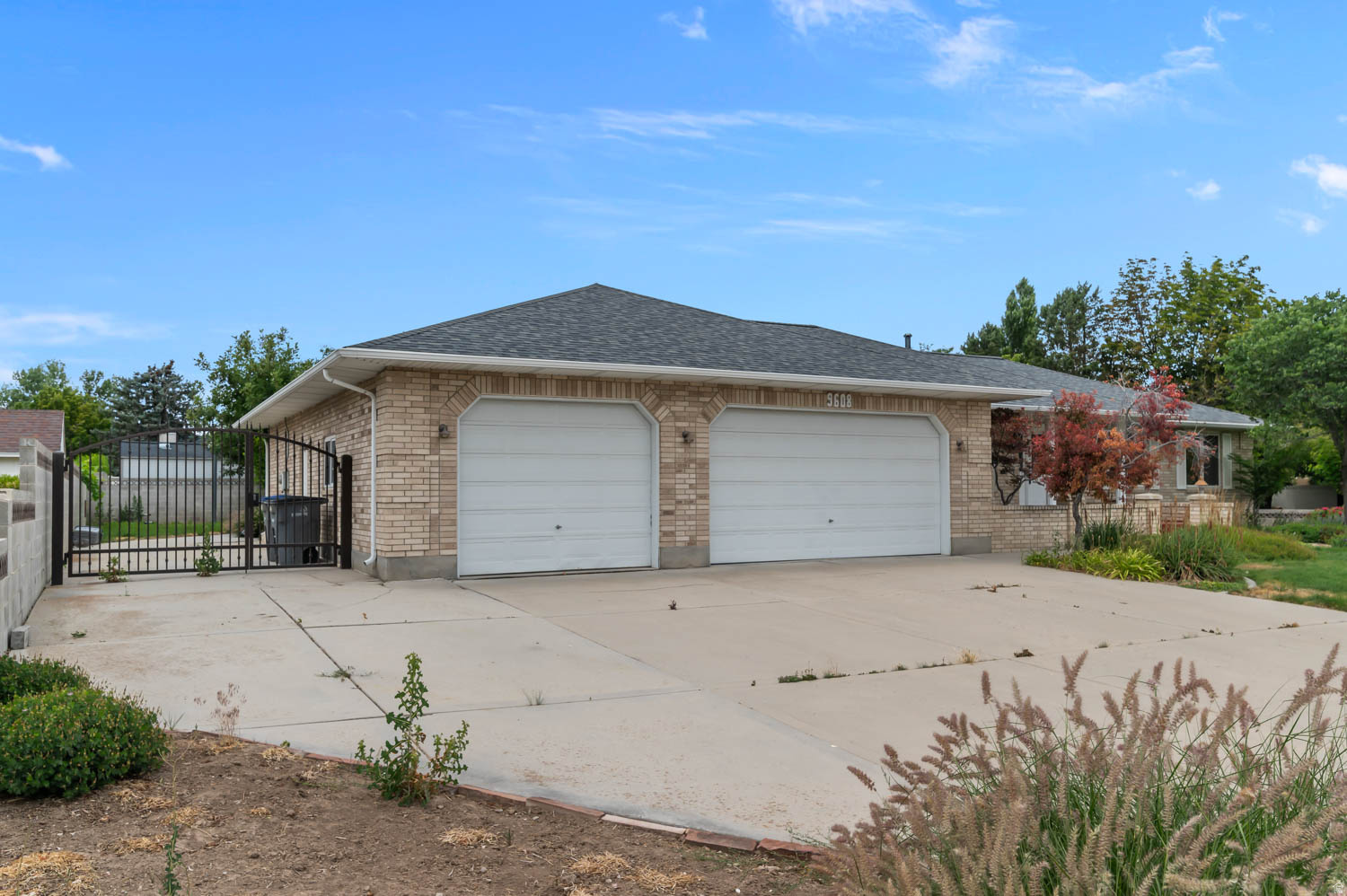 REGENCY PLACE #1 - Residential