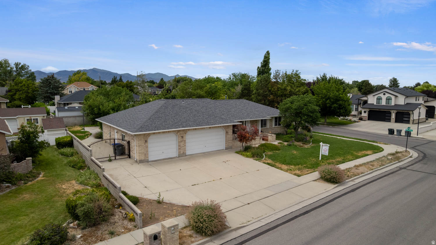 REGENCY PLACE #1 - Residential
