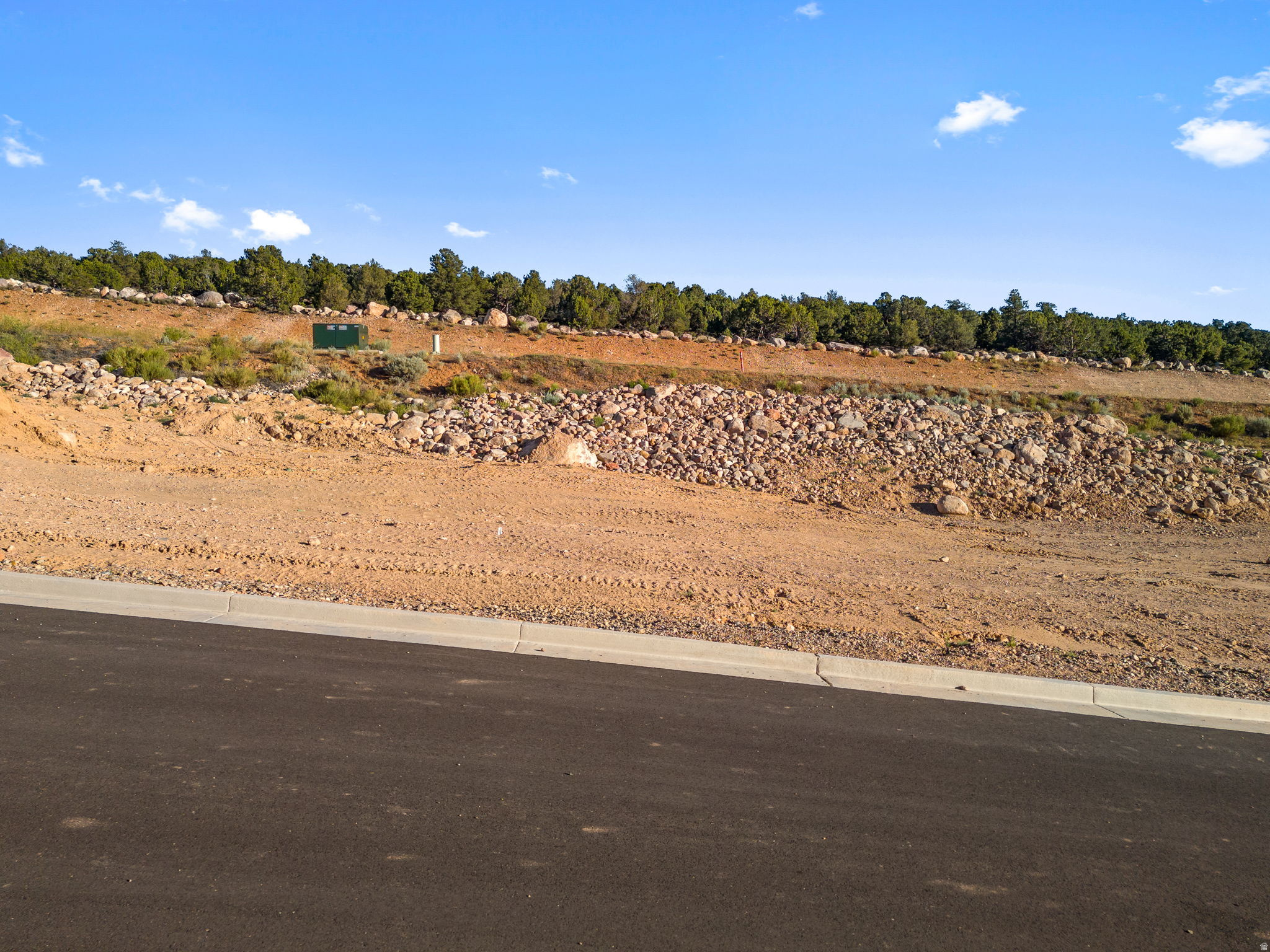 ESTATES AT SOUTH MOUNTAIN - Land