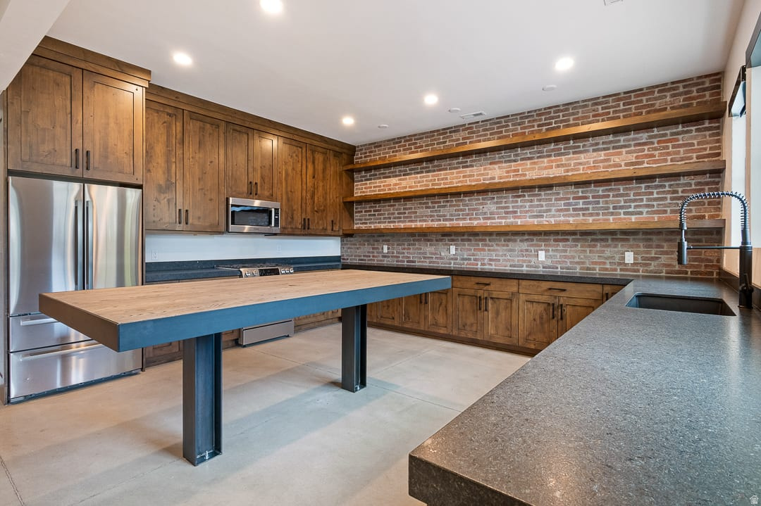 PEPPERWOOD - Residential