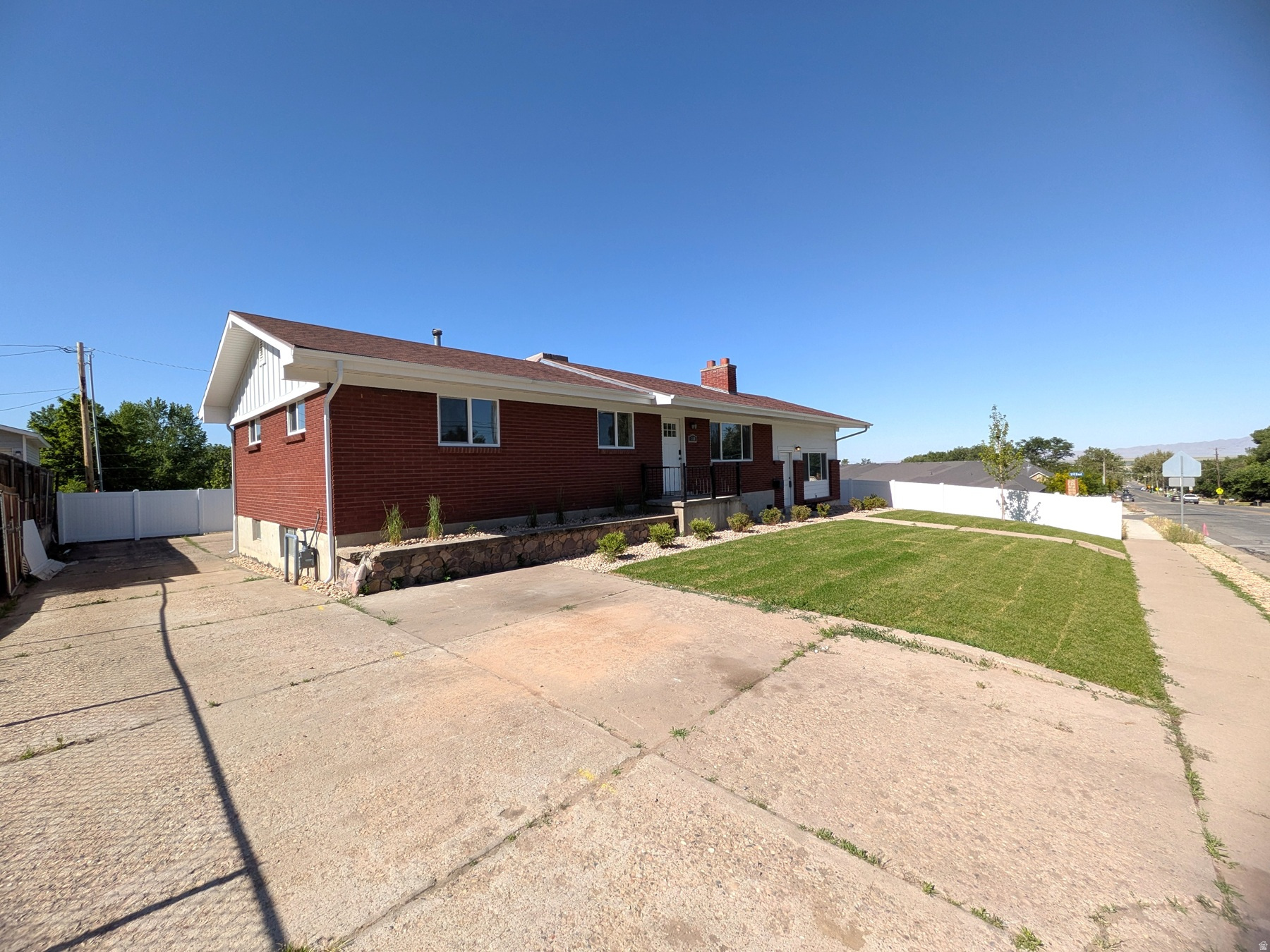 CANYON POINT IN CENTERVILLE - Residential