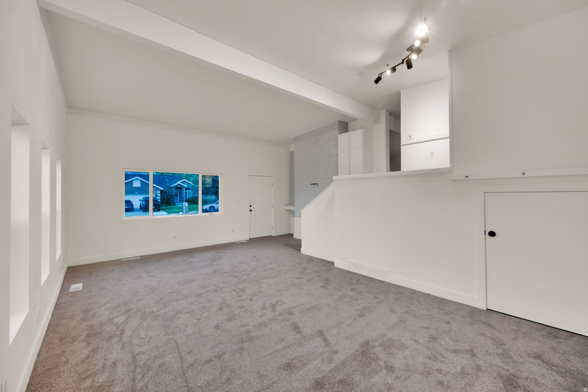 CANYON POINT IN CENTERVILLE - Residential