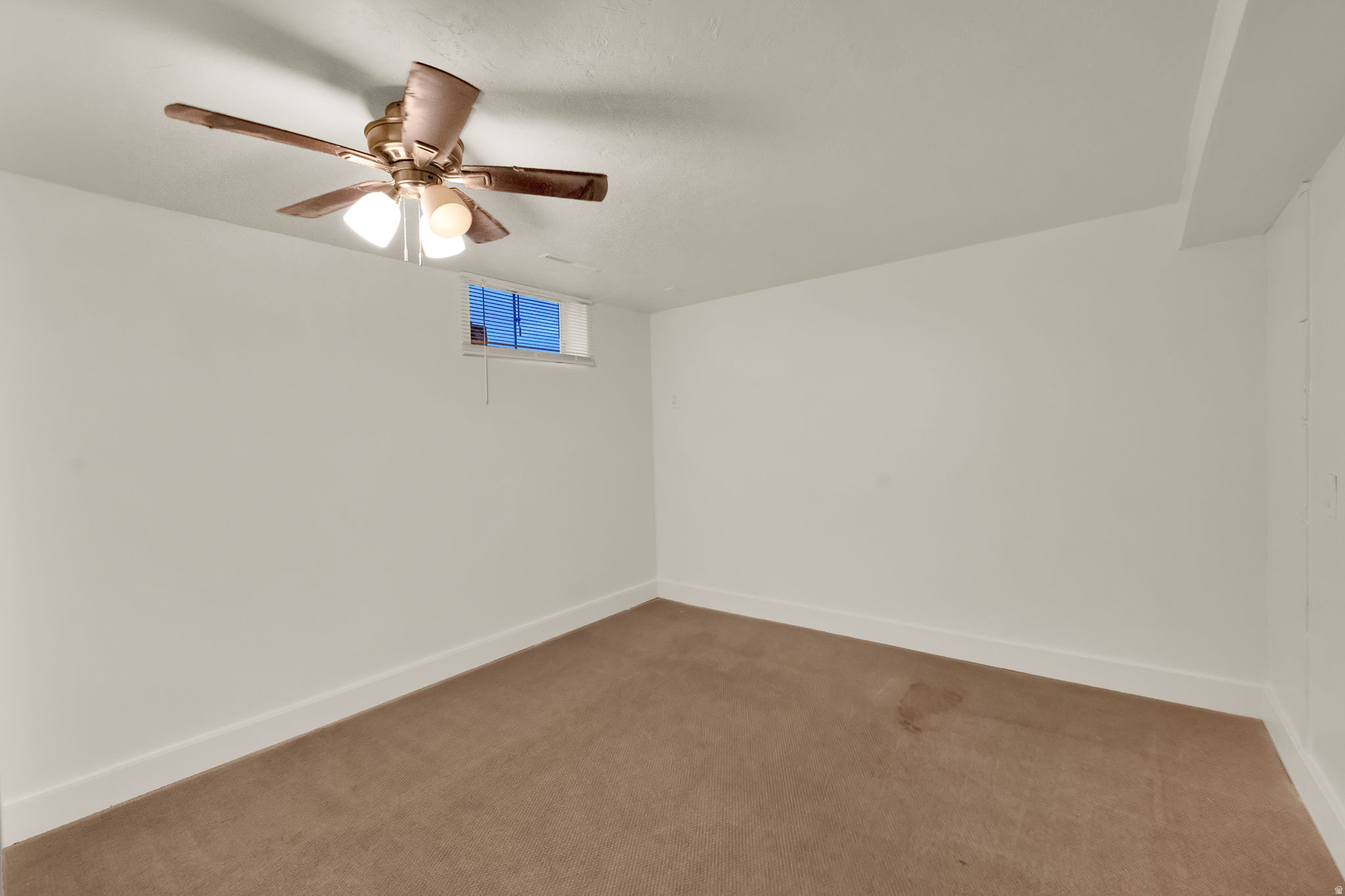 CANYON POINT IN CENTERVILLE - Residential