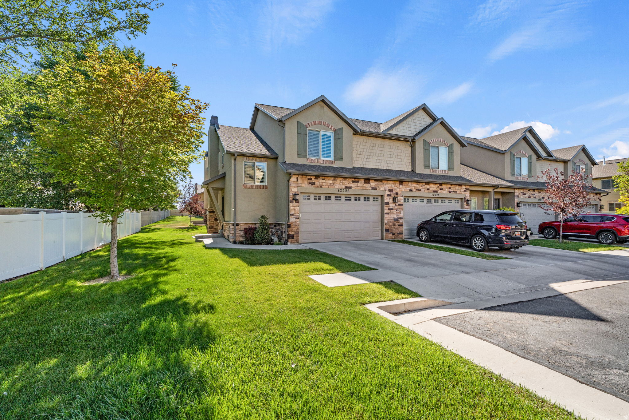 COUNTRY VIEW CONDOMI - Residential
