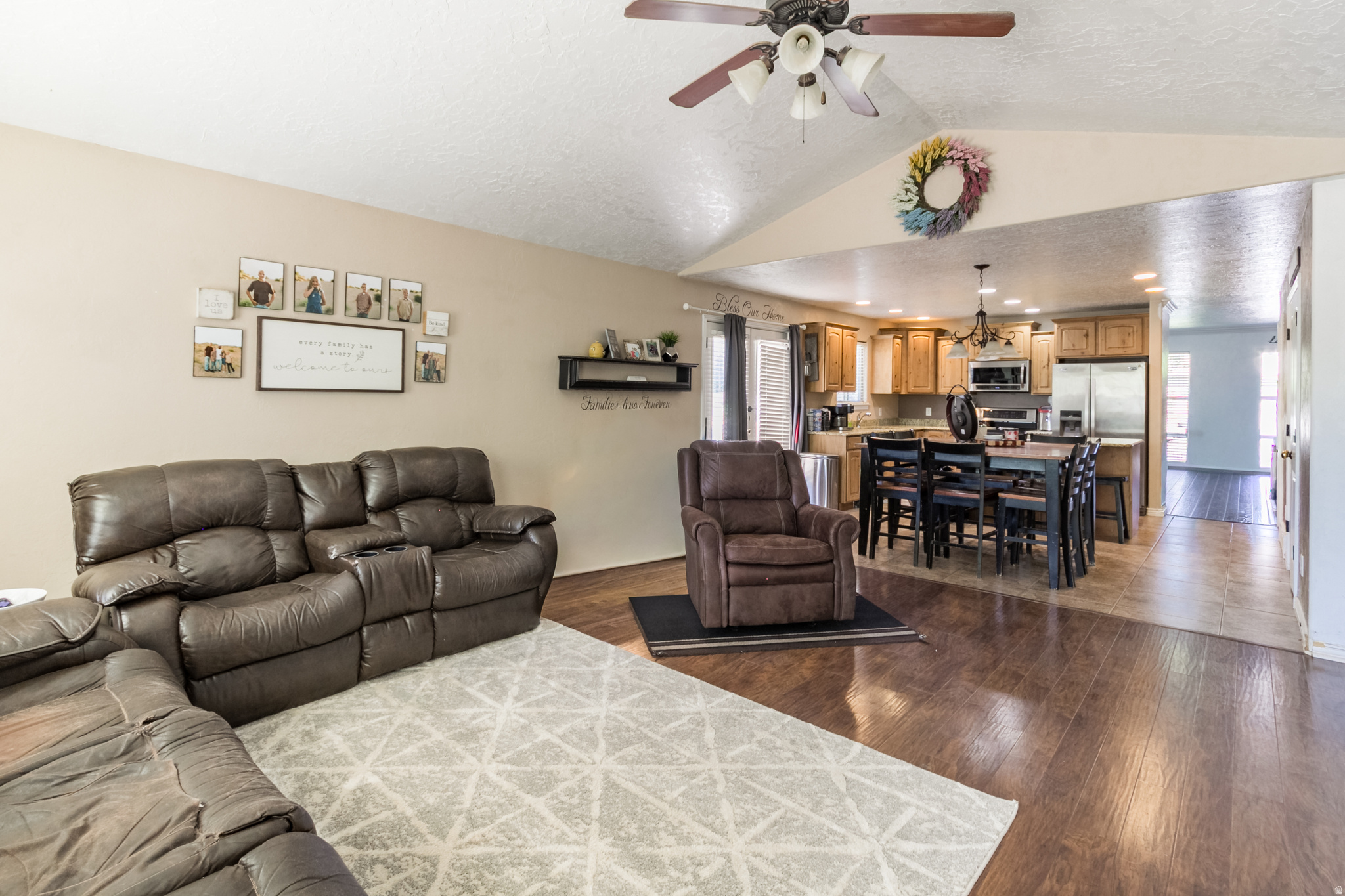 COUNTRY SIDE DRIVE SUDIVISION # 4 - Residential