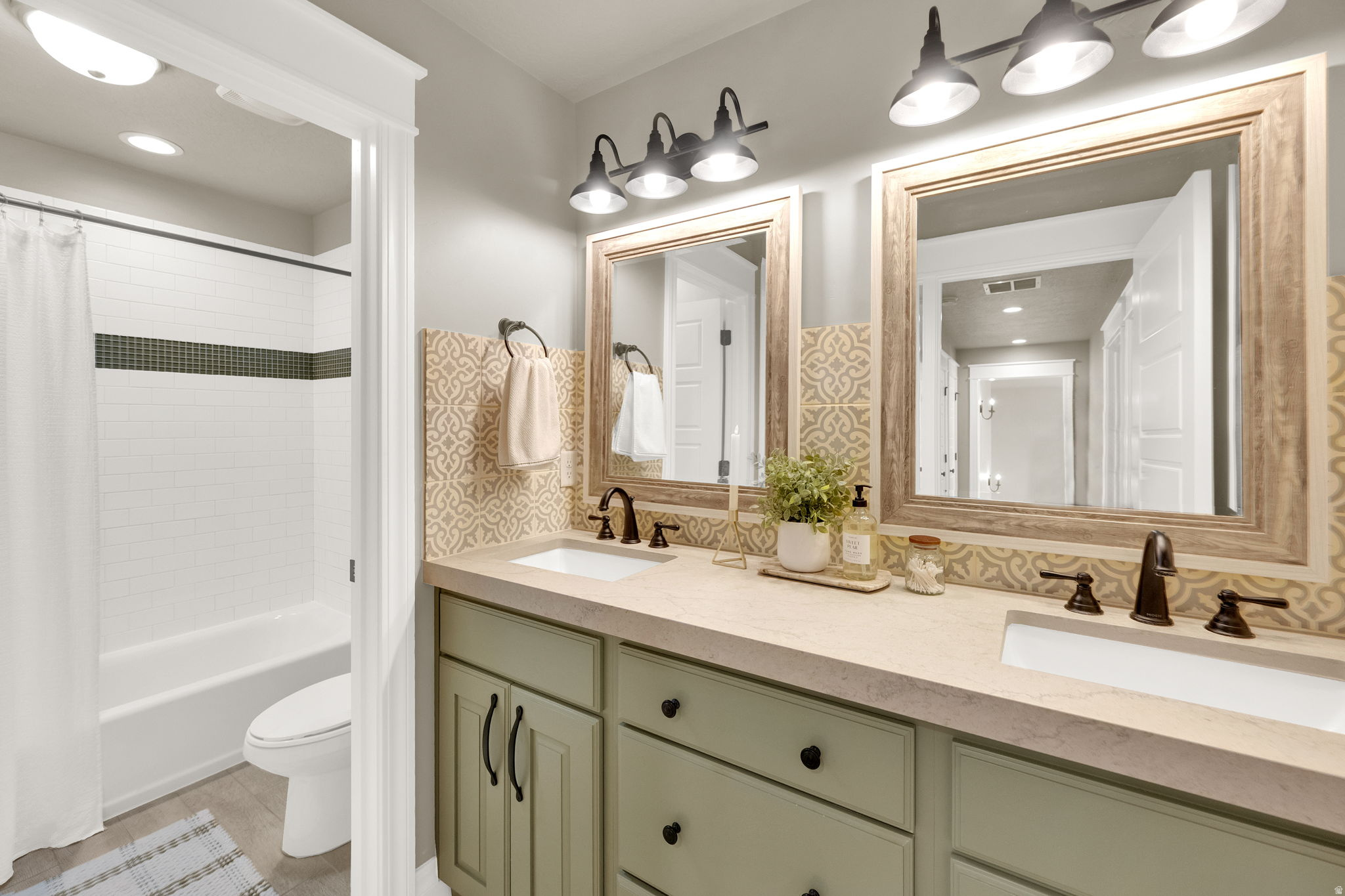 WHITING COVE D - Residential